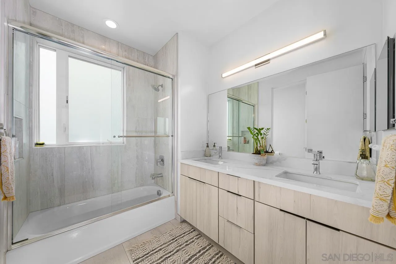 https://cdn.realtyfeed.com/cdn/127/260005343/ed6ebcb433098231480c3ef6923d4a01.webp