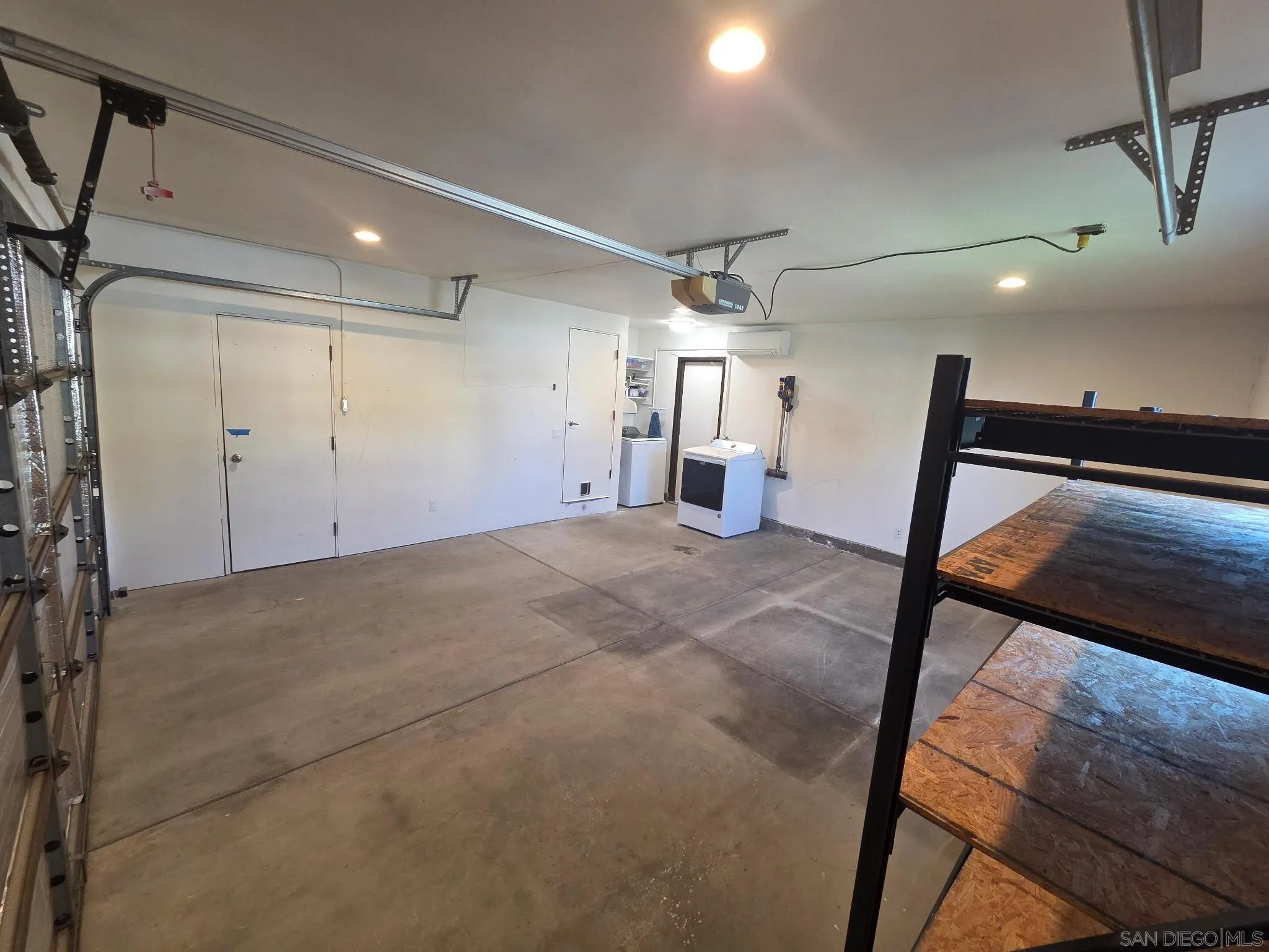 https://cdn.realtyfeed.com/cdn/127/260005355/296db1ad6592baba23333a9b3862b17b.webp