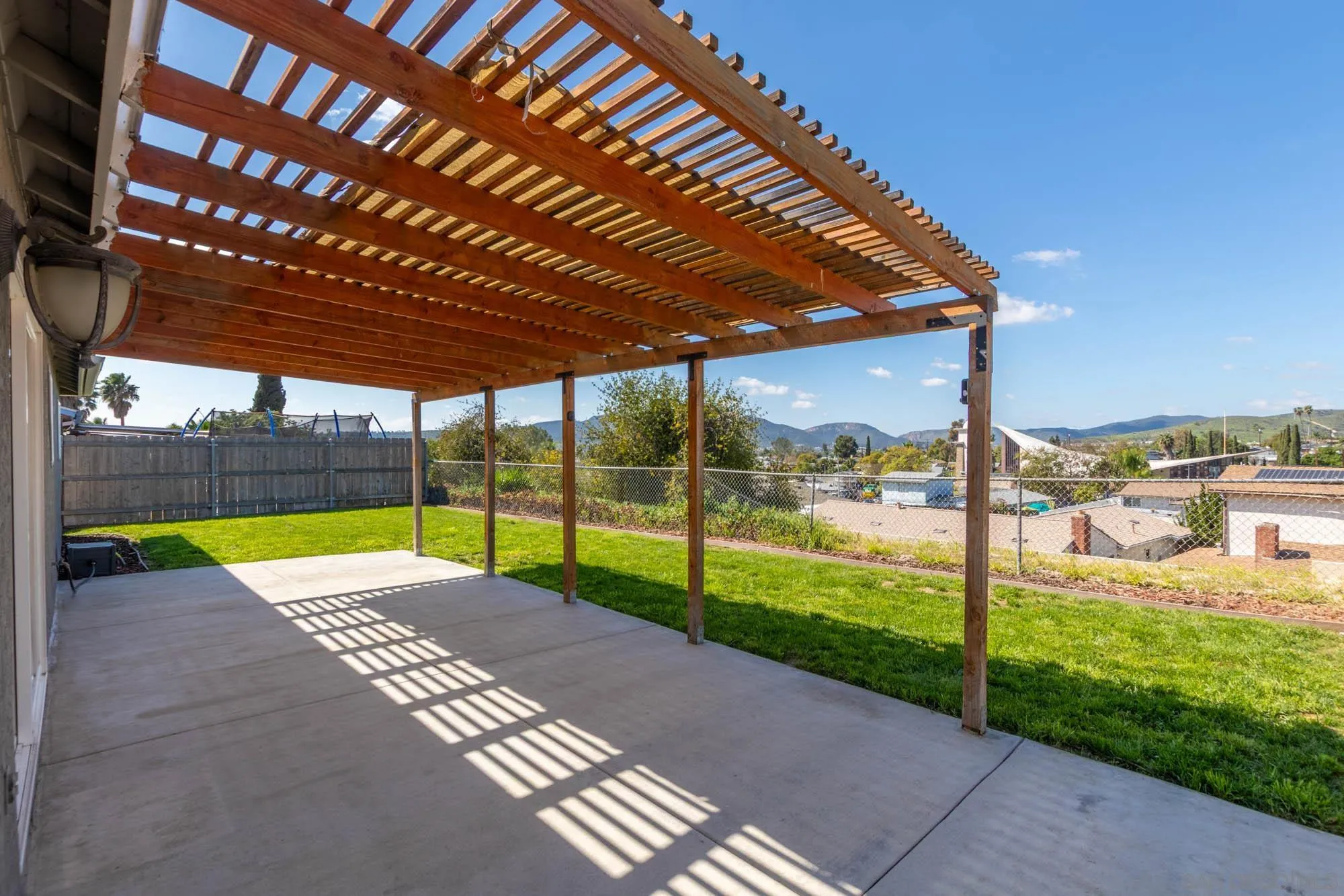 https://cdn.realtyfeed.com/cdn/127/260005355/2f66461806412876bba1736197d24d31.webp