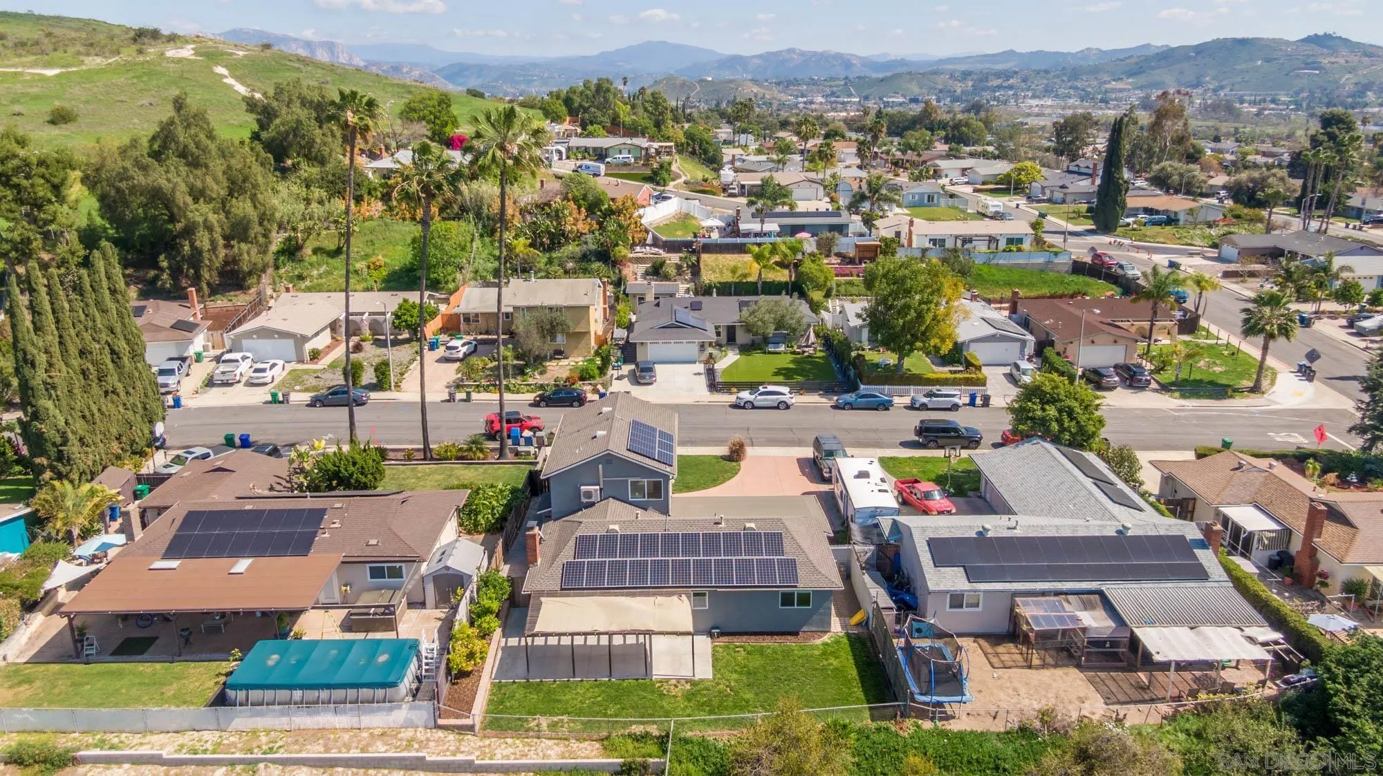 https://cdn.realtyfeed.com/cdn/127/260005355/40bc7bbd15c48376d8ed28e8225a6394.webp