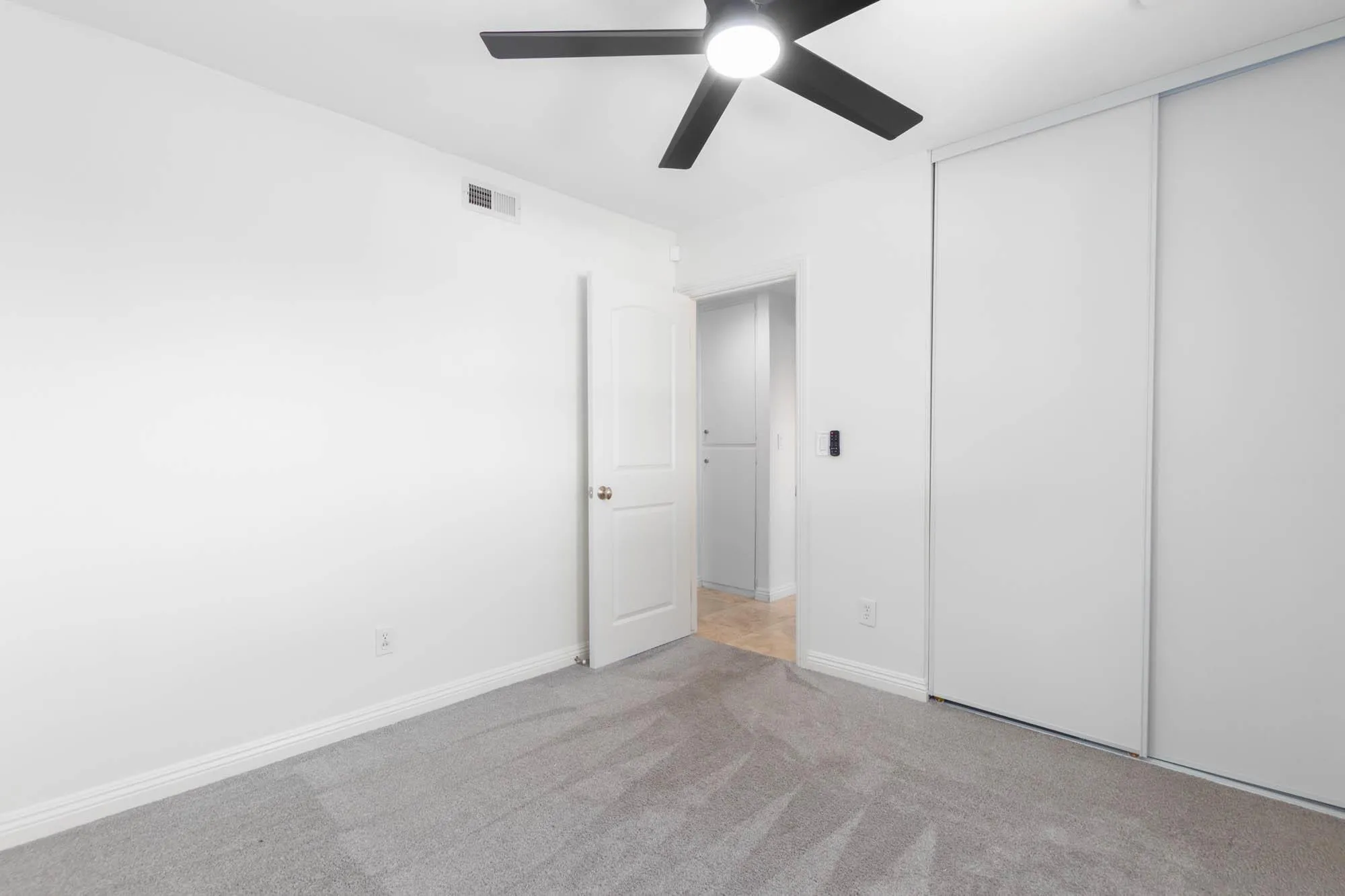 https://cdn.realtyfeed.com/cdn/127/260005355/545f560281ff282f14ee68b65640562d.webp