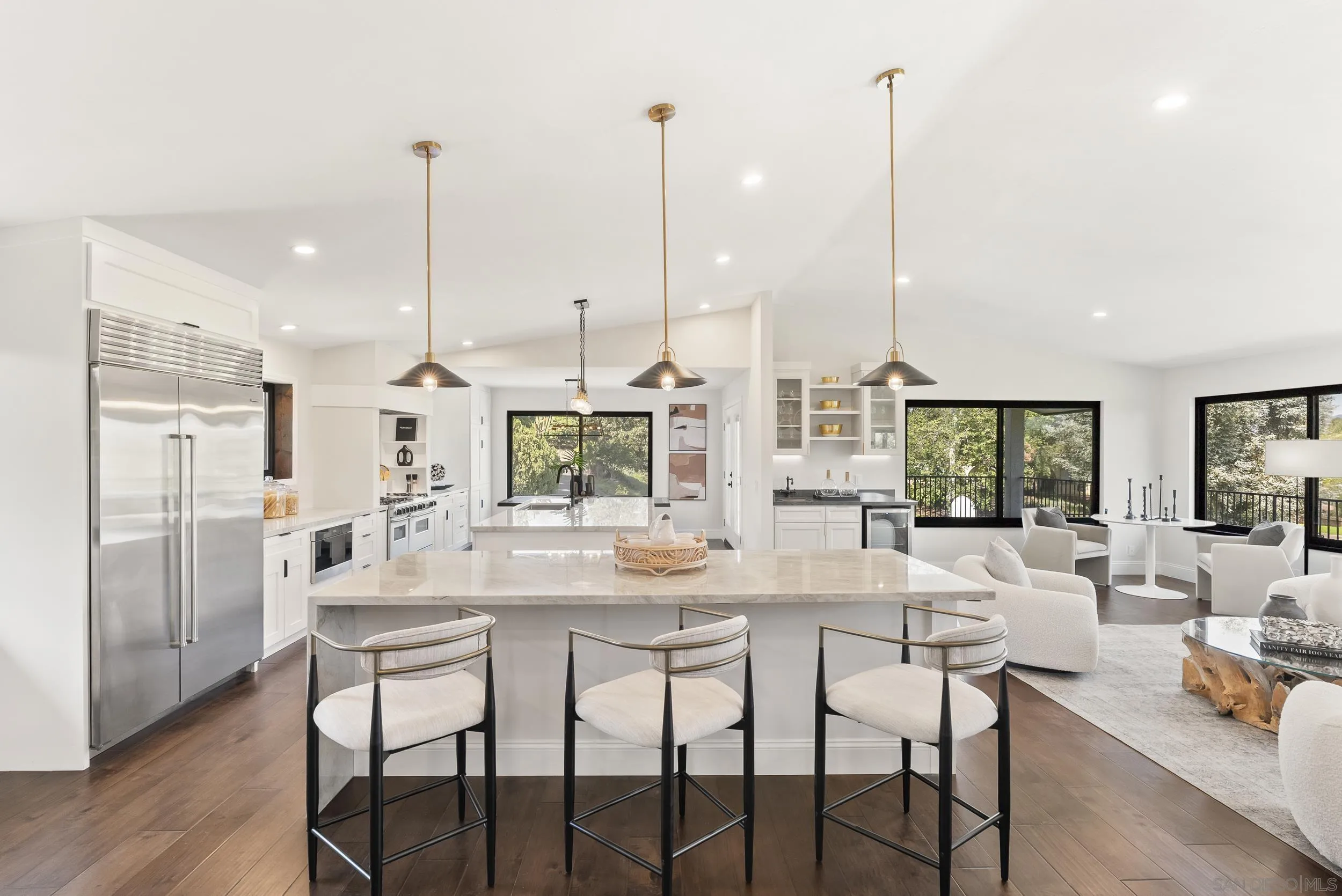 https://cdn.realtyfeed.com/cdn/127/260005362/2b969669e6628c5b731152a3fc82c3e8.webp