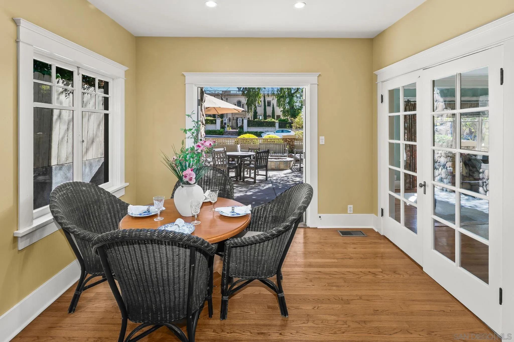 https://cdn.realtyfeed.com/cdn/127/260005365/0b0eb9667f62c24bab64e2d8f23a68b3.webp