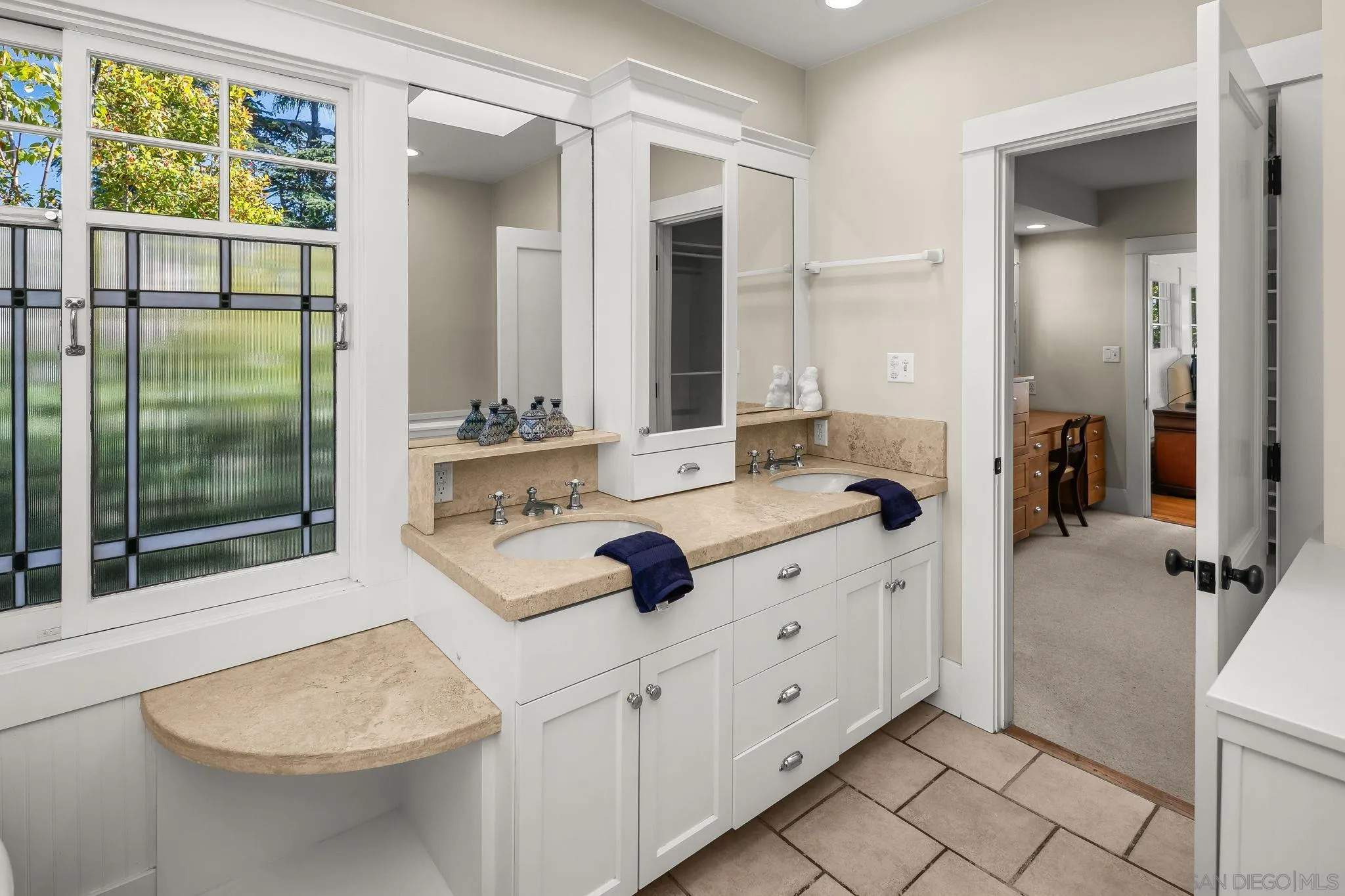 https://cdn.realtyfeed.com/cdn/127/260005365/2567e98862f7ee23c74109c7d654b4df.webp