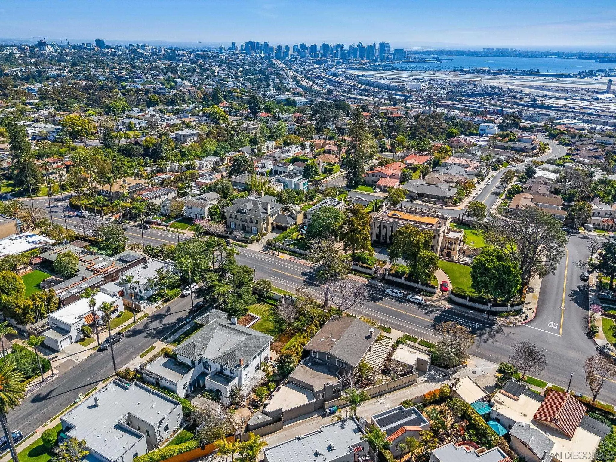 https://cdn.realtyfeed.com/cdn/127/260005365/455de8473687889ddef6fde113bc81d8.webp