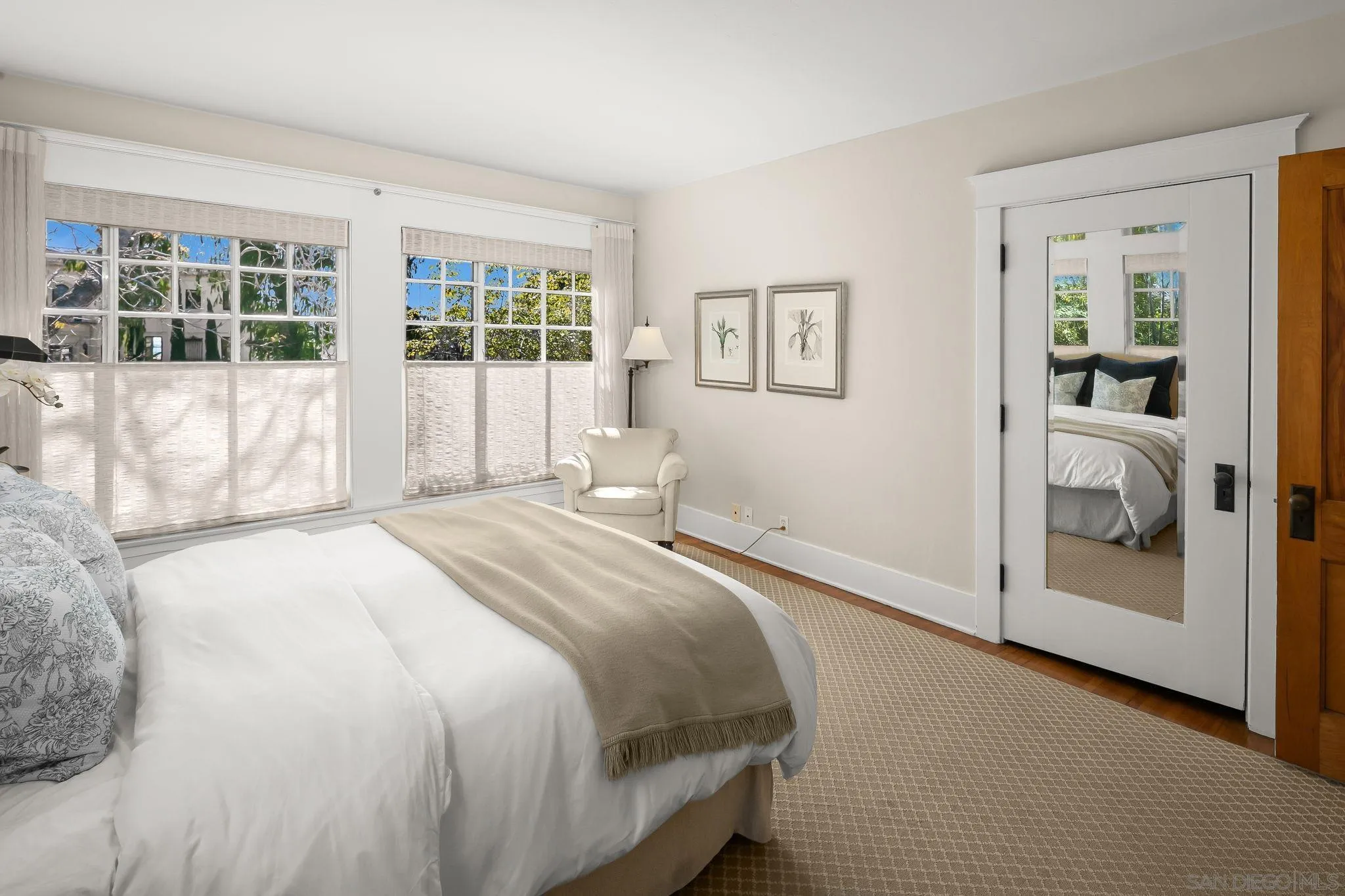 https://cdn.realtyfeed.com/cdn/127/260005365/efc7c3defc9a4bd5c6f55716f5526022.webp