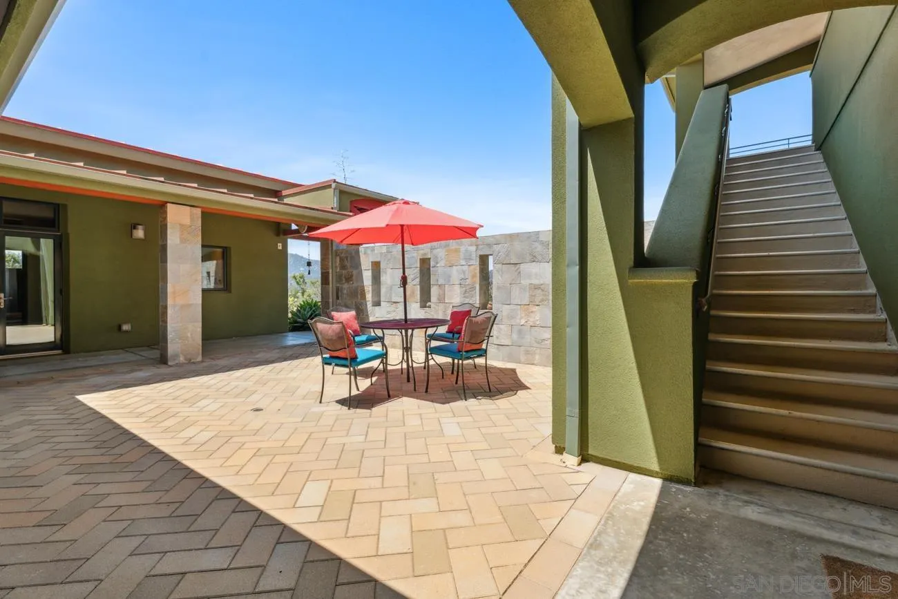 https://cdn.realtyfeed.com/cdn/127/260005368/015d581874365f84582dfe8f3551f82a.webp