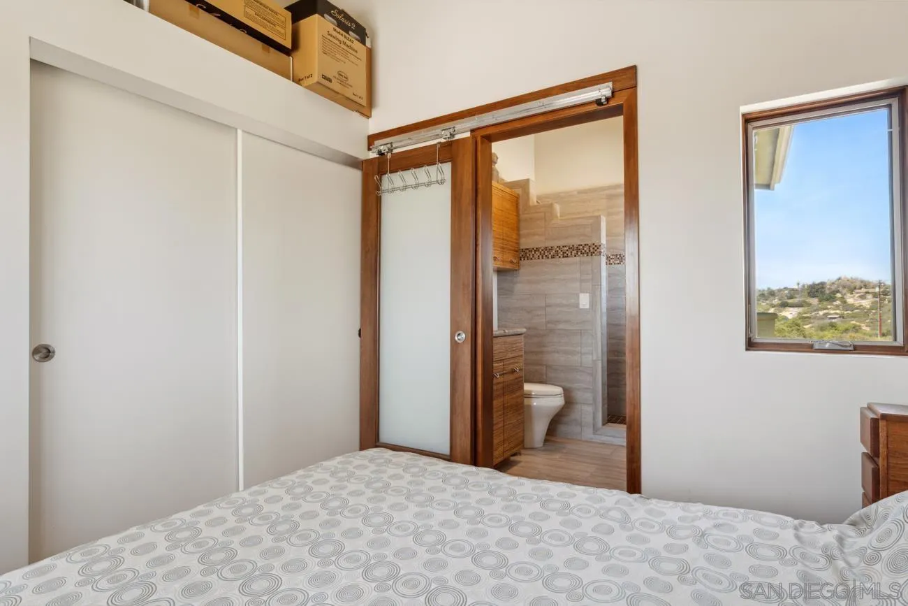 https://cdn.realtyfeed.com/cdn/127/260005368/137c0a000867a4d84c800ffe2f332d8c.webp