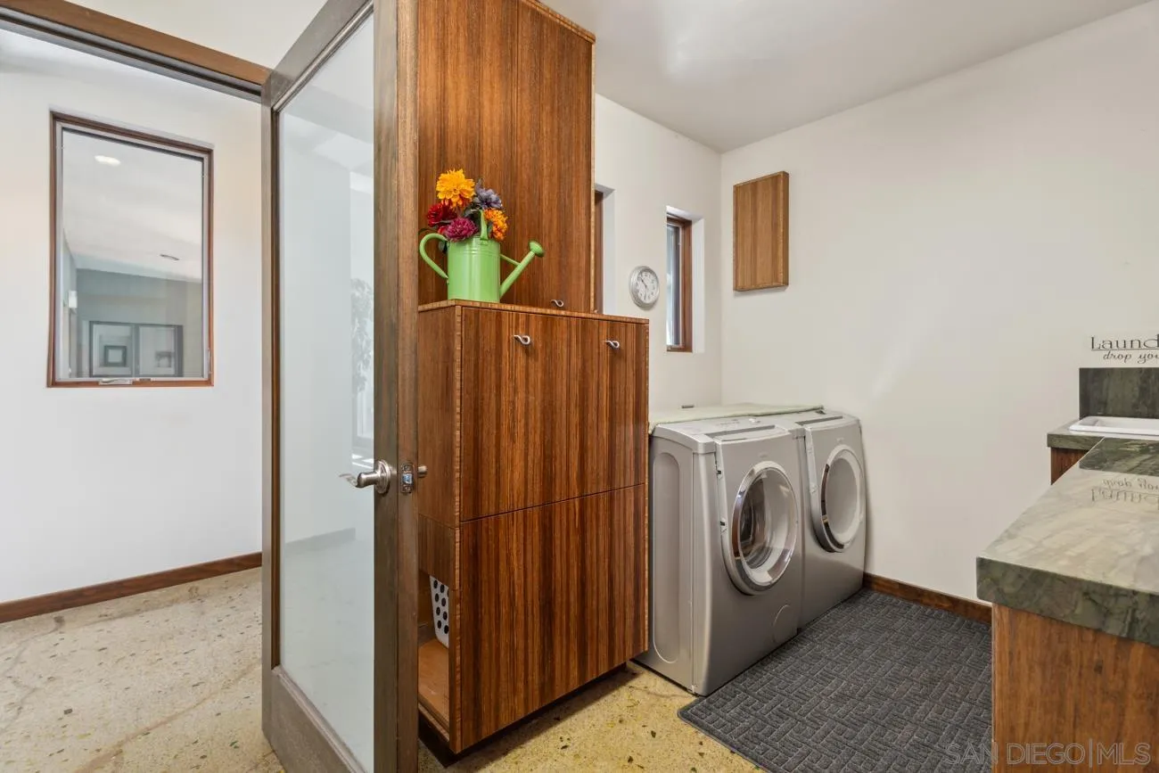 https://cdn.realtyfeed.com/cdn/127/260005368/26599305cde47281a7dd4d00afc41848.webp