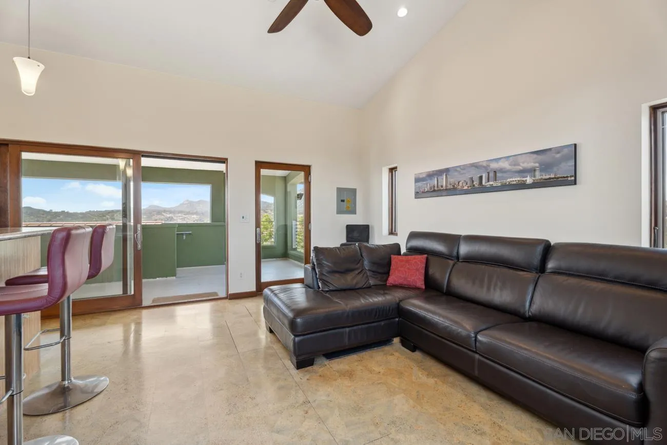 https://cdn.realtyfeed.com/cdn/127/260005368/e303df2562a5296400928b928d52ada6.webp