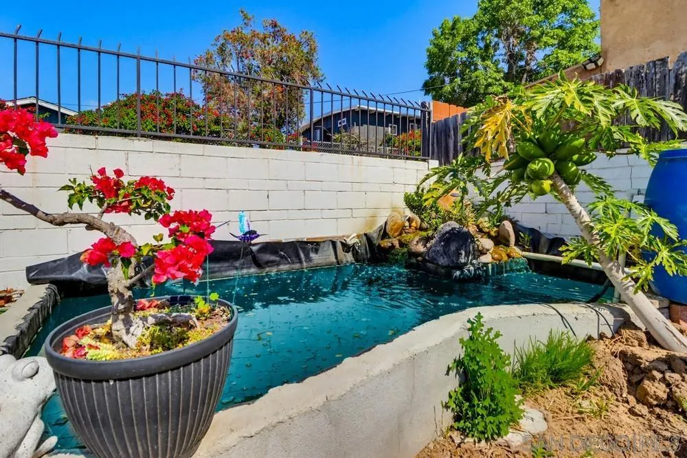 https://cdn.realtyfeed.com/cdn/127/260005370/505f8acd2479f092b0fbbea437d9e377.webp