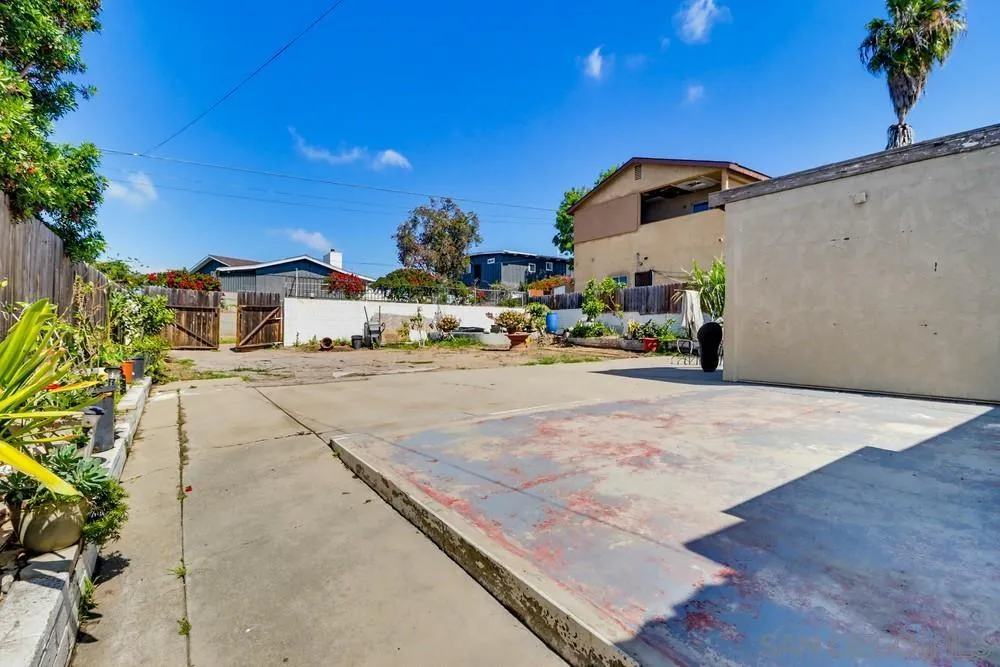 https://cdn.realtyfeed.com/cdn/127/260005370/b1ee35b76f5a651418b24d4a09d19c65.webp