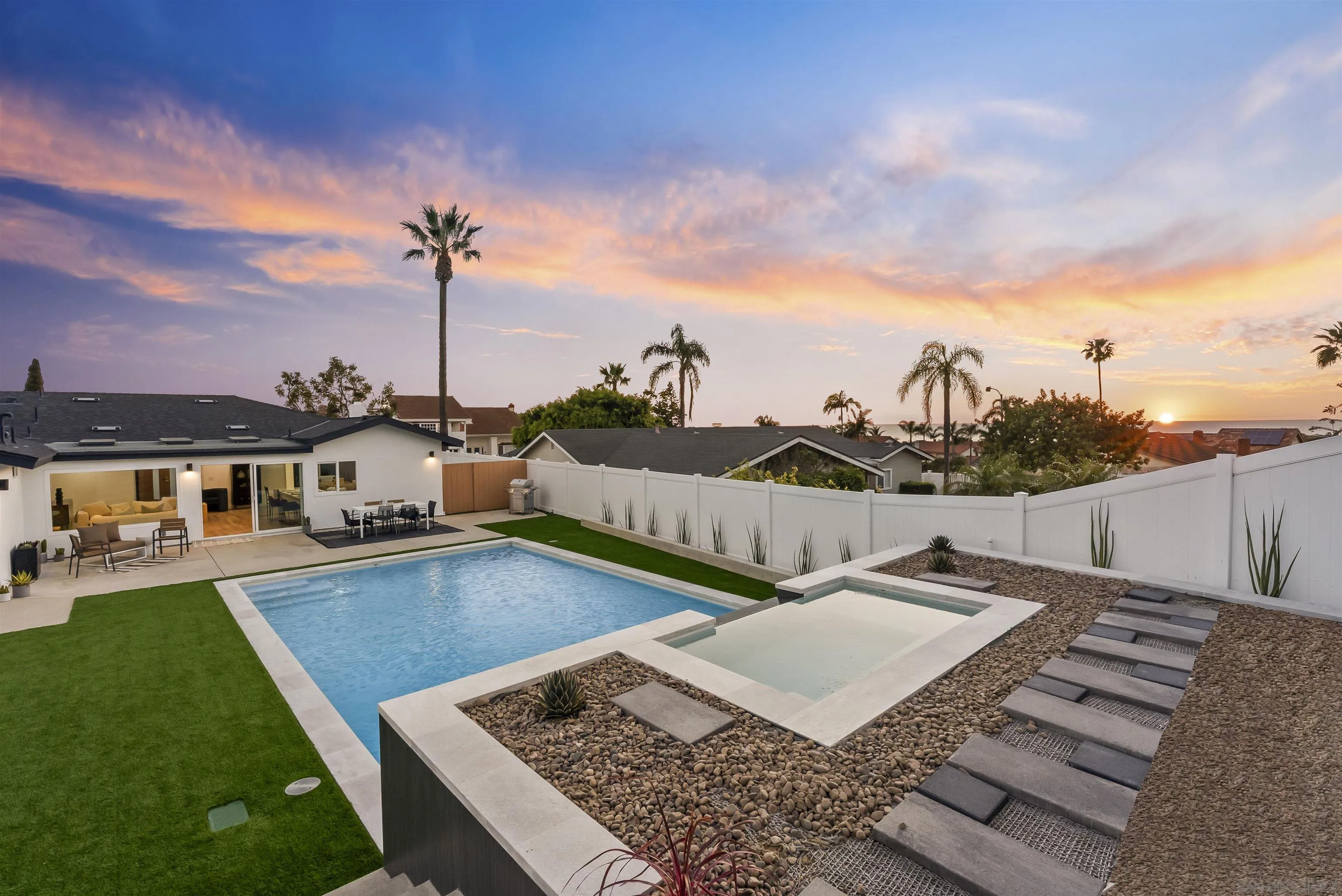 1110 Sea Village Dr, Cardiff, CA, 92007