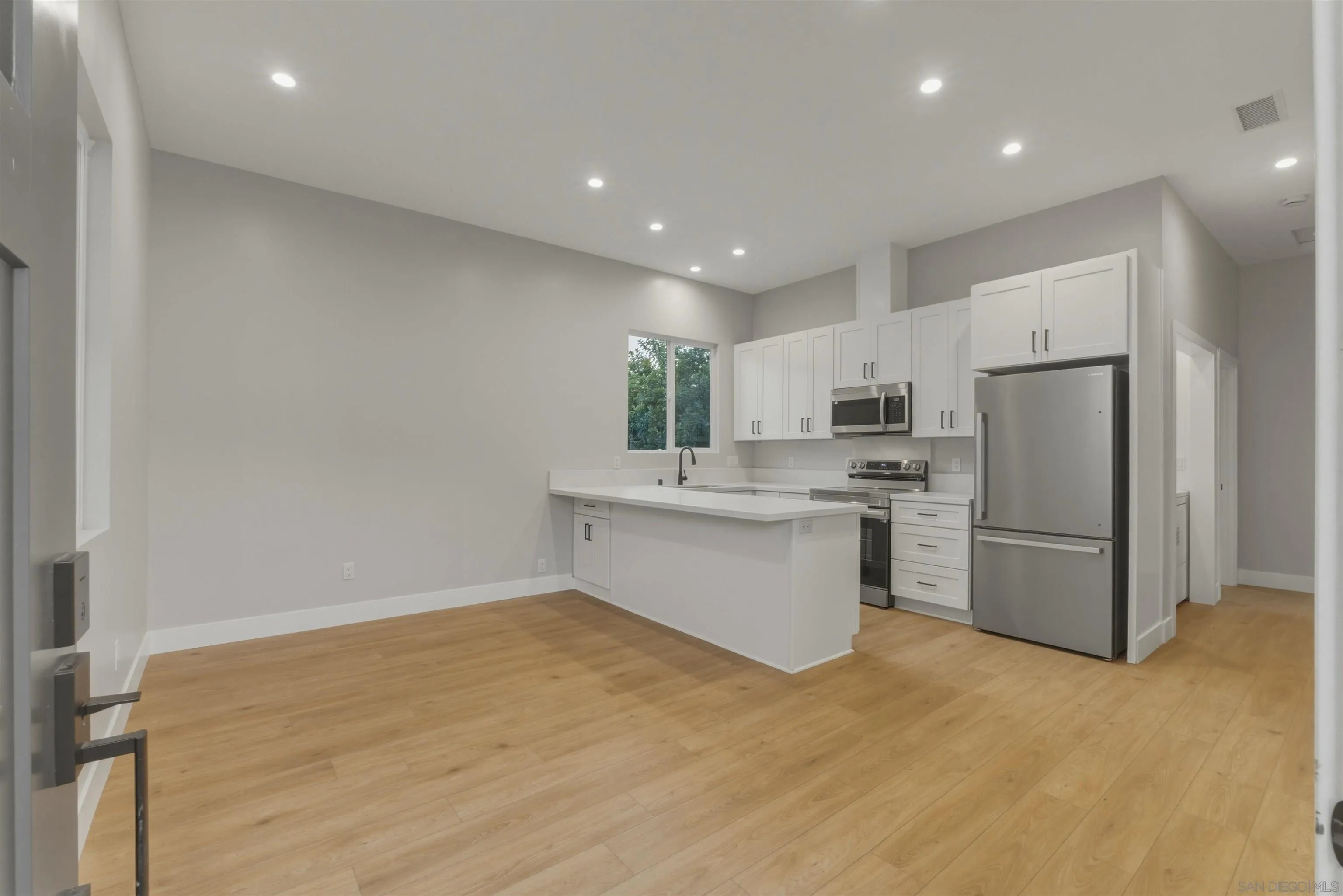 752 9th Ave, Escondido, CA, 92025