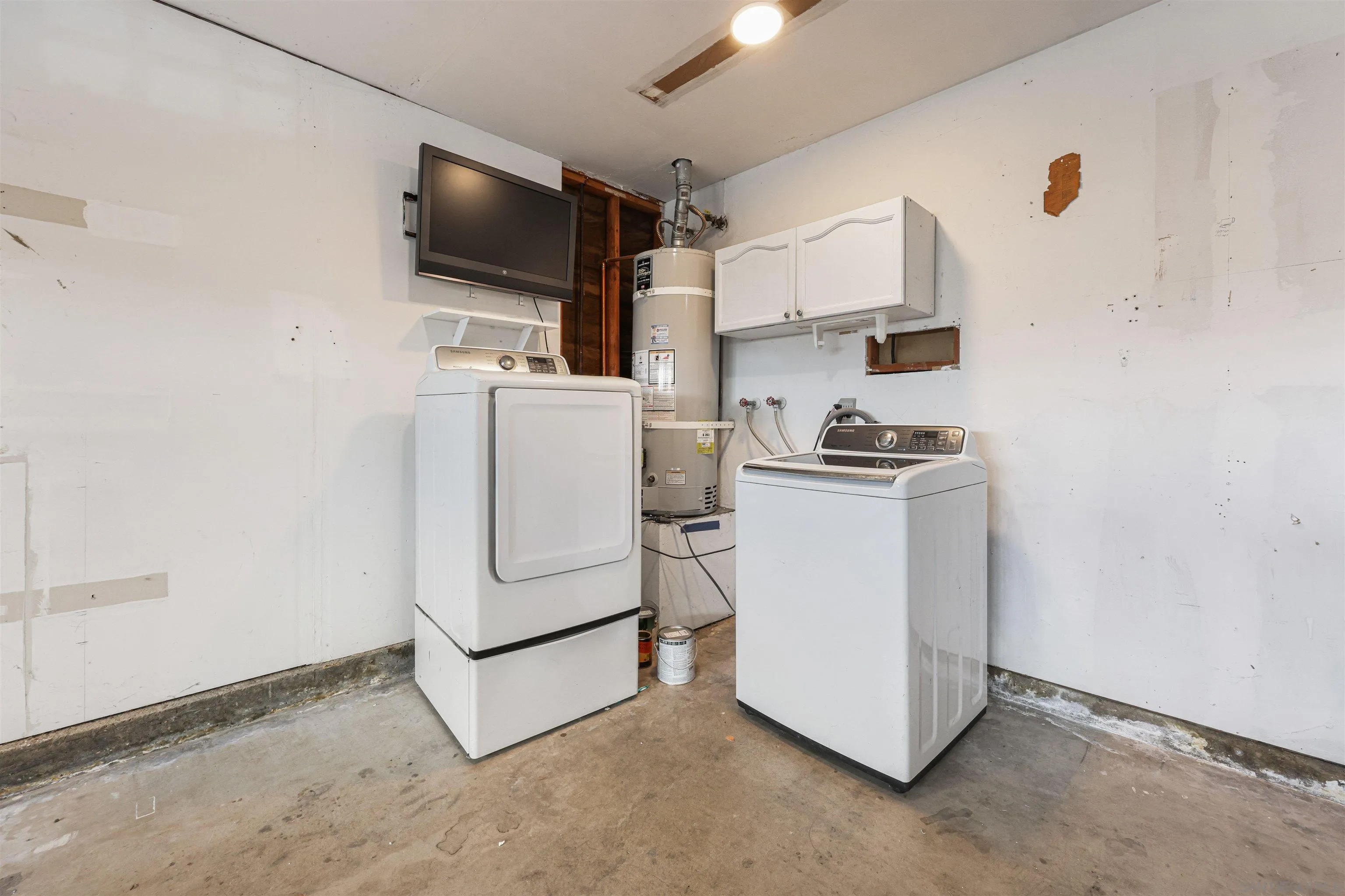 https://cdn.realtyfeed.com/cdn/127/260005375/2545a450b5010acd63922cd7ecc8b612.webp