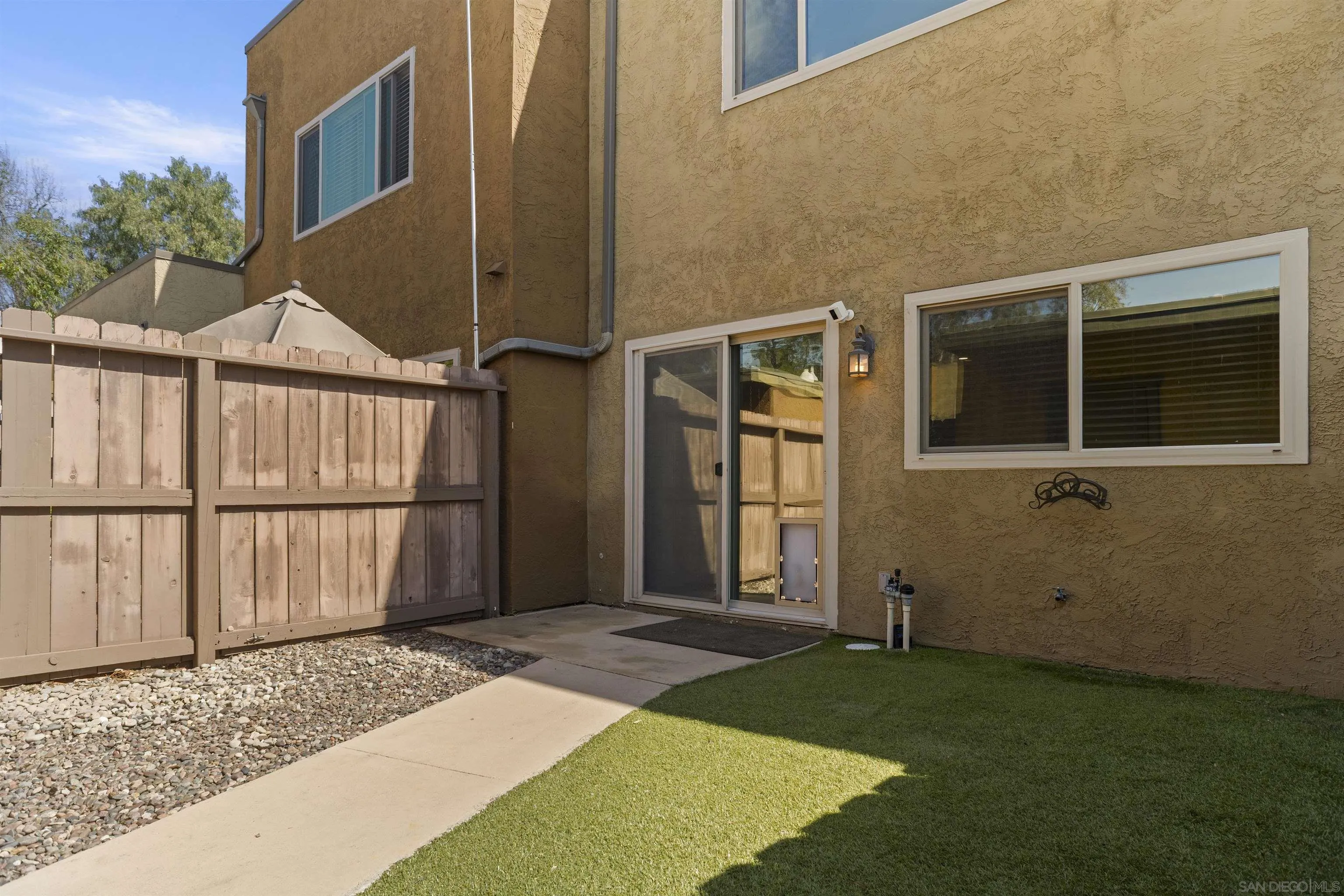 https://cdn.realtyfeed.com/cdn/127/260005376/78755ba2ccdf294bf78f22a0421f9cb7.webp
