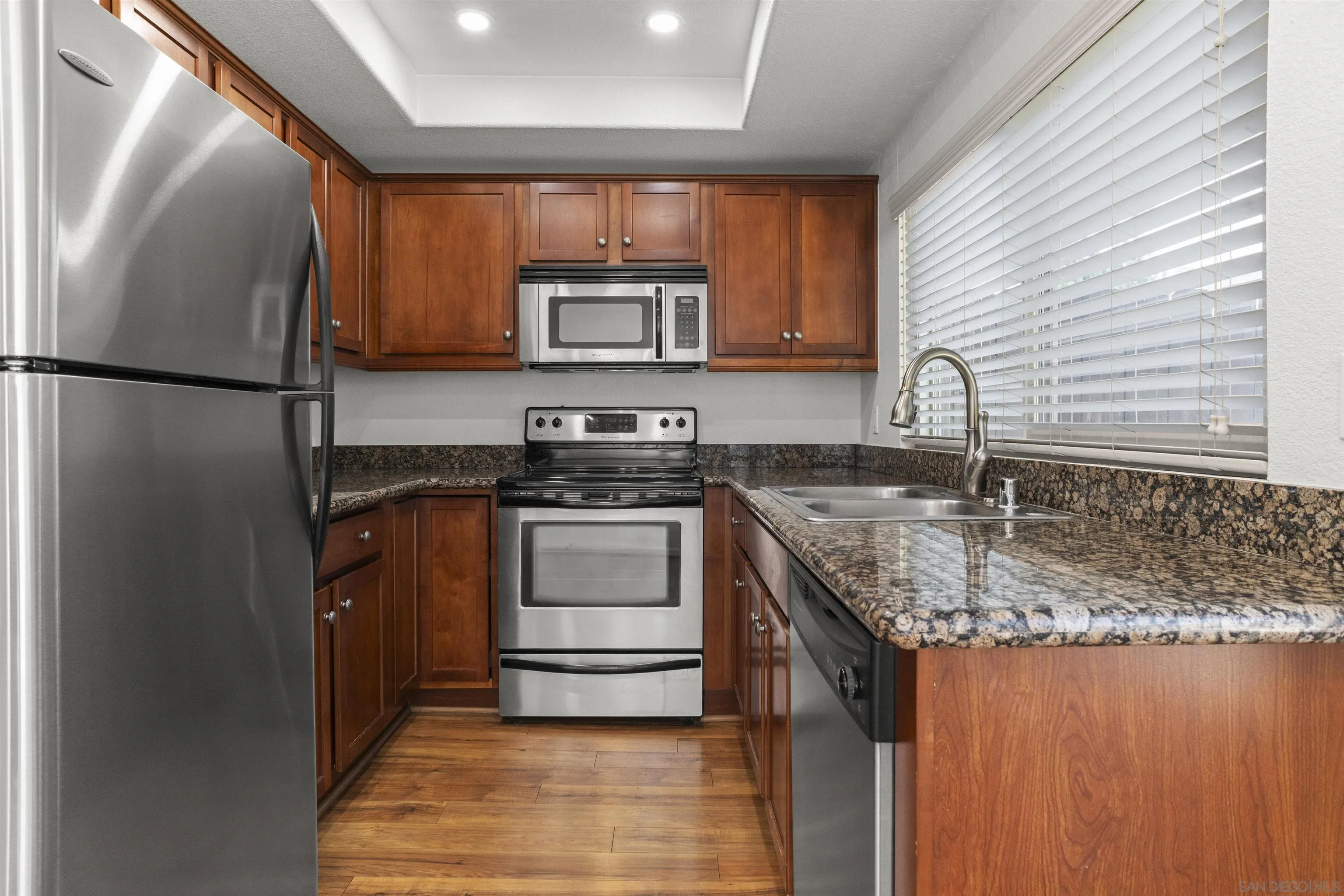 https://cdn.realtyfeed.com/cdn/127/260005376/eb952afaab05c4d1a6efaf6ec42c28dc.webp