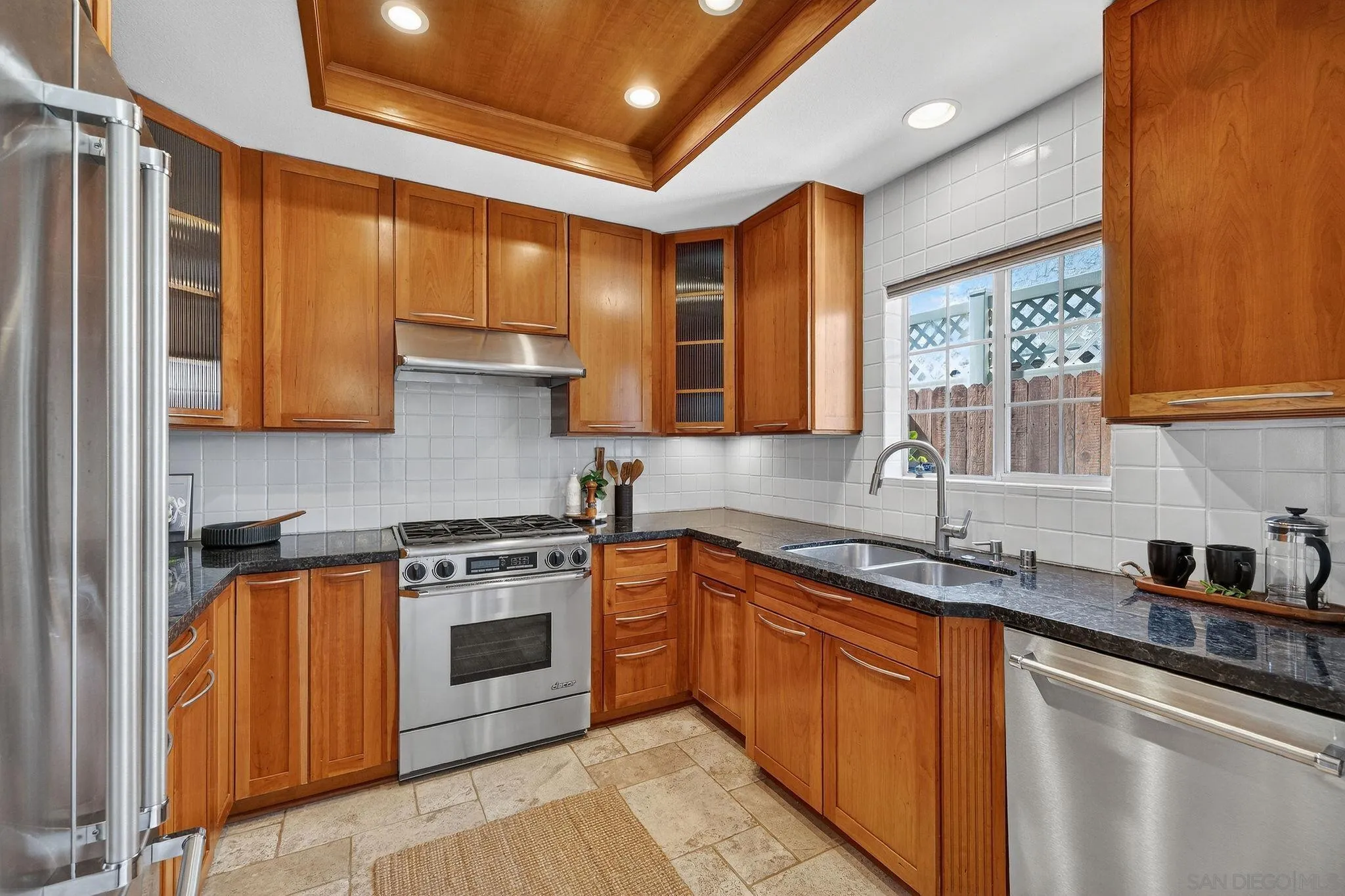 https://cdn.realtyfeed.com/cdn/127/260005380/06bba29599e77e48885cdb968076152b.webp