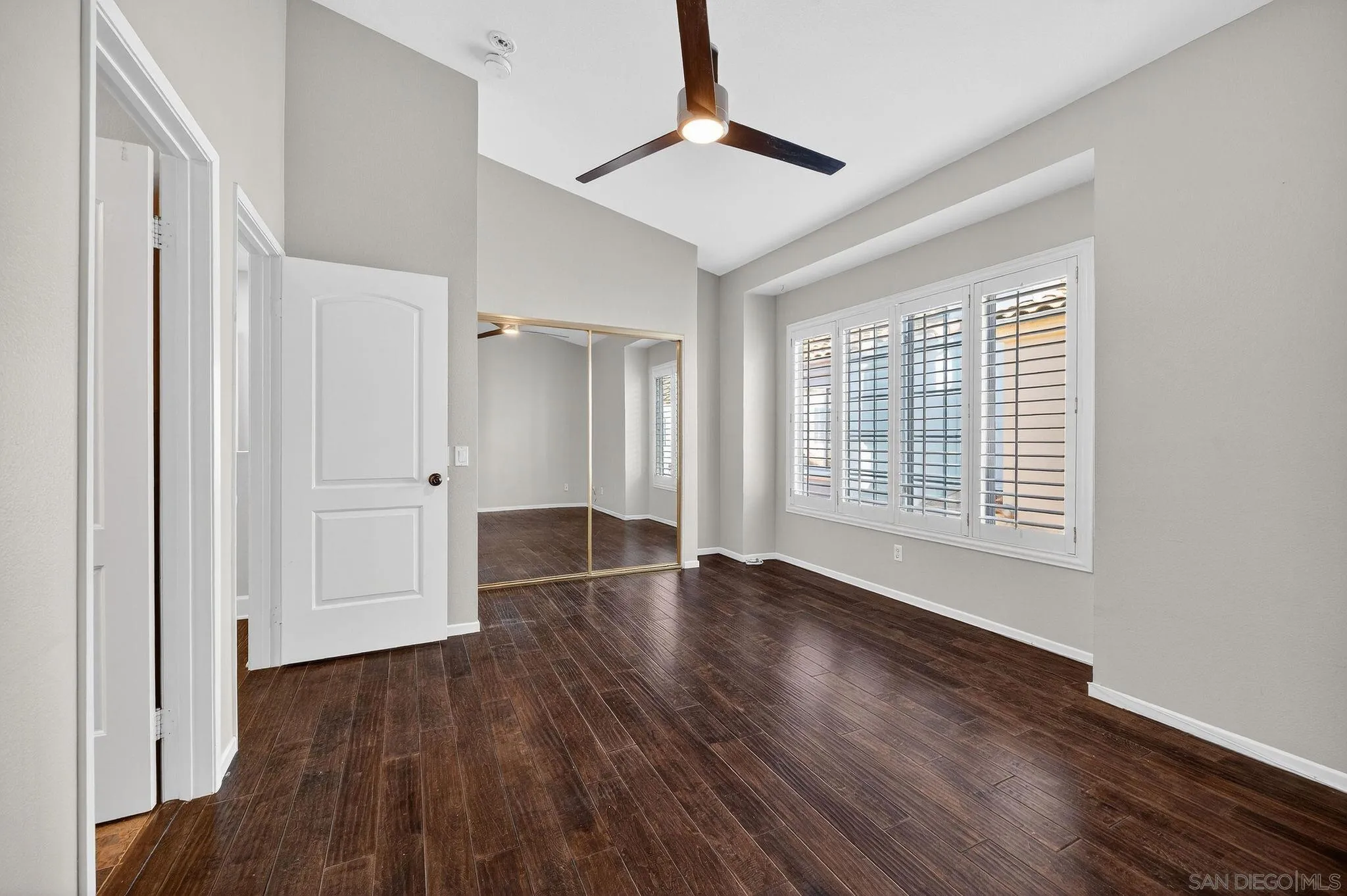 https://cdn.realtyfeed.com/cdn/127/260005380/4211d2c0c6214a4235b744d6f83a52aa.webp