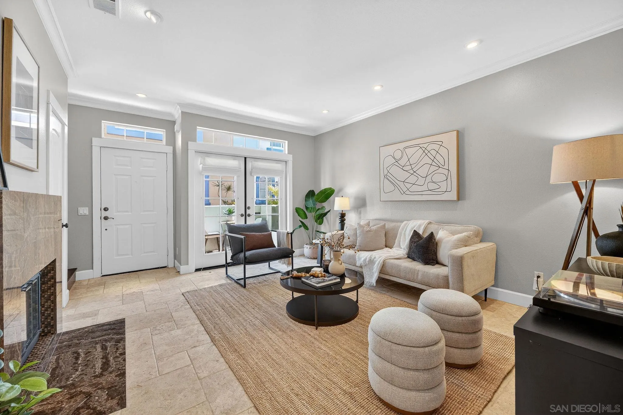 https://cdn.realtyfeed.com/cdn/127/260005380/d5d94bcff7bd3e47bb25e33b98276c7d.webp