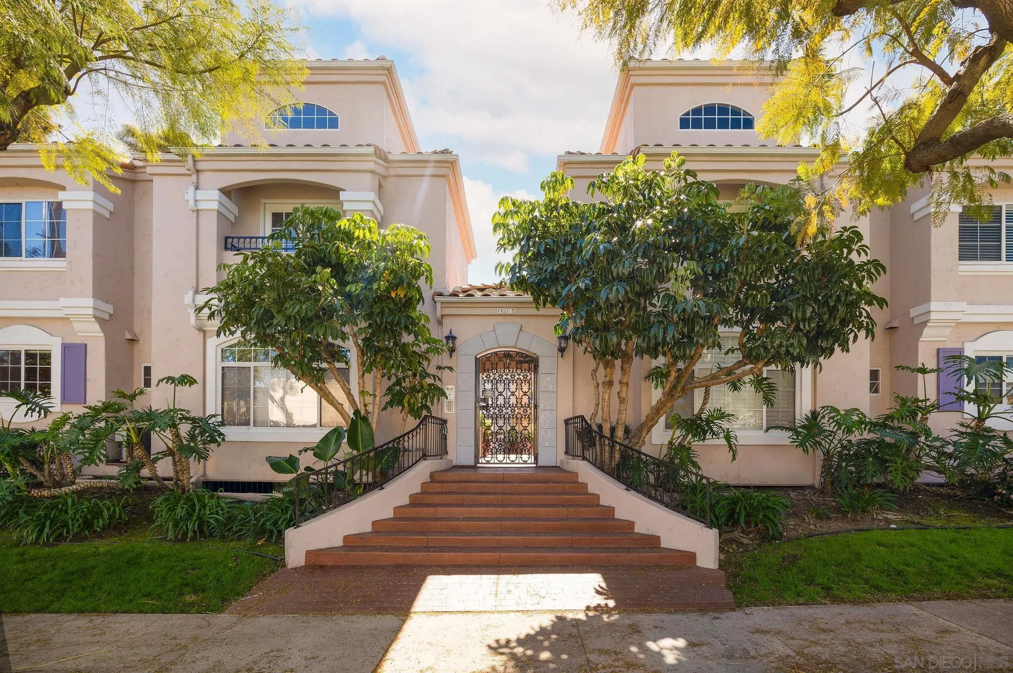 https://cdn.realtyfeed.com/cdn/127/260005380/e071bc2aab7c88e83da55d35b7934bb8.webp