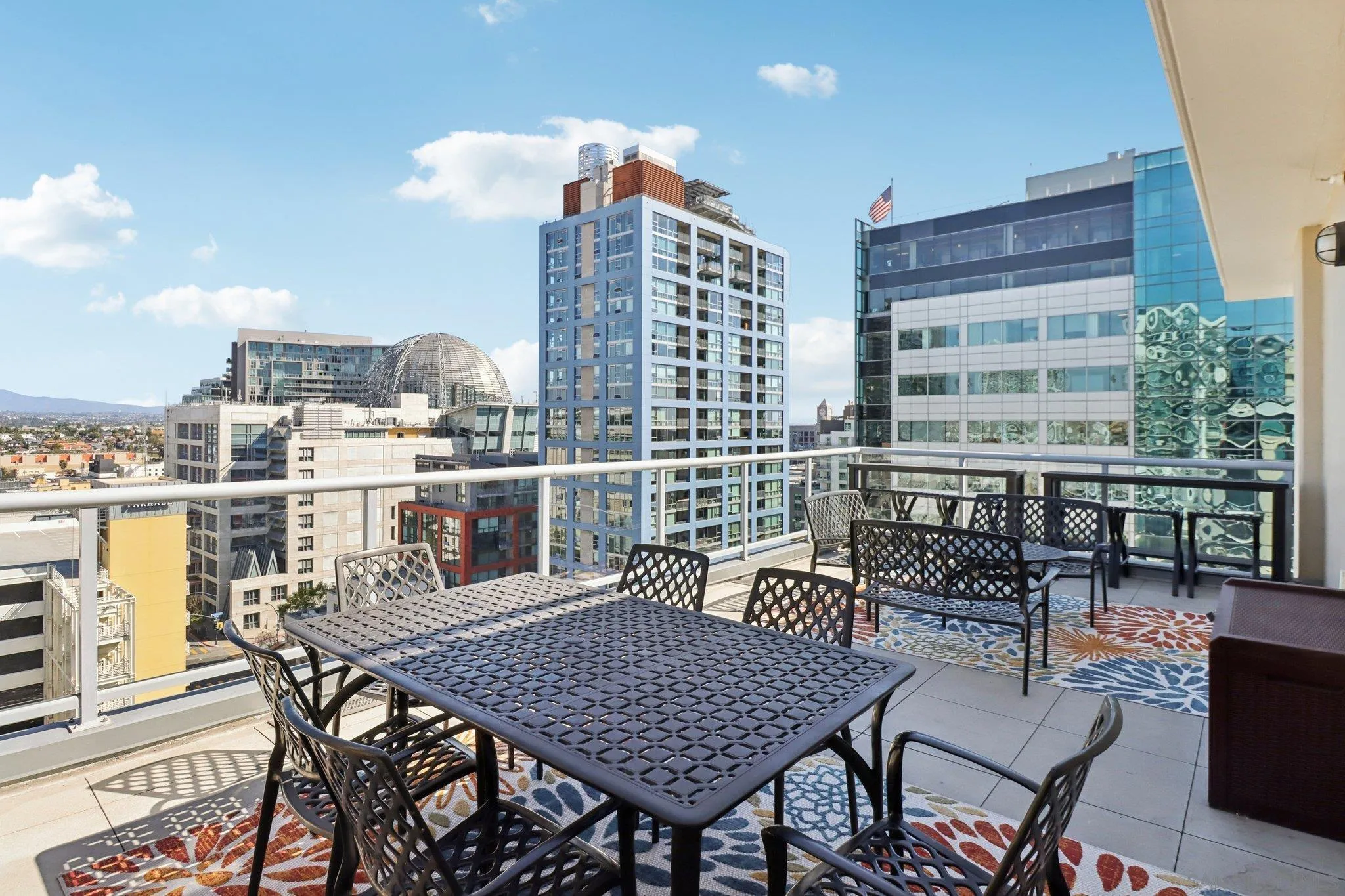 https://cdn.realtyfeed.com/cdn/127/260005381/28e86f5e5e5a8f324ebf227fb356266e.webp