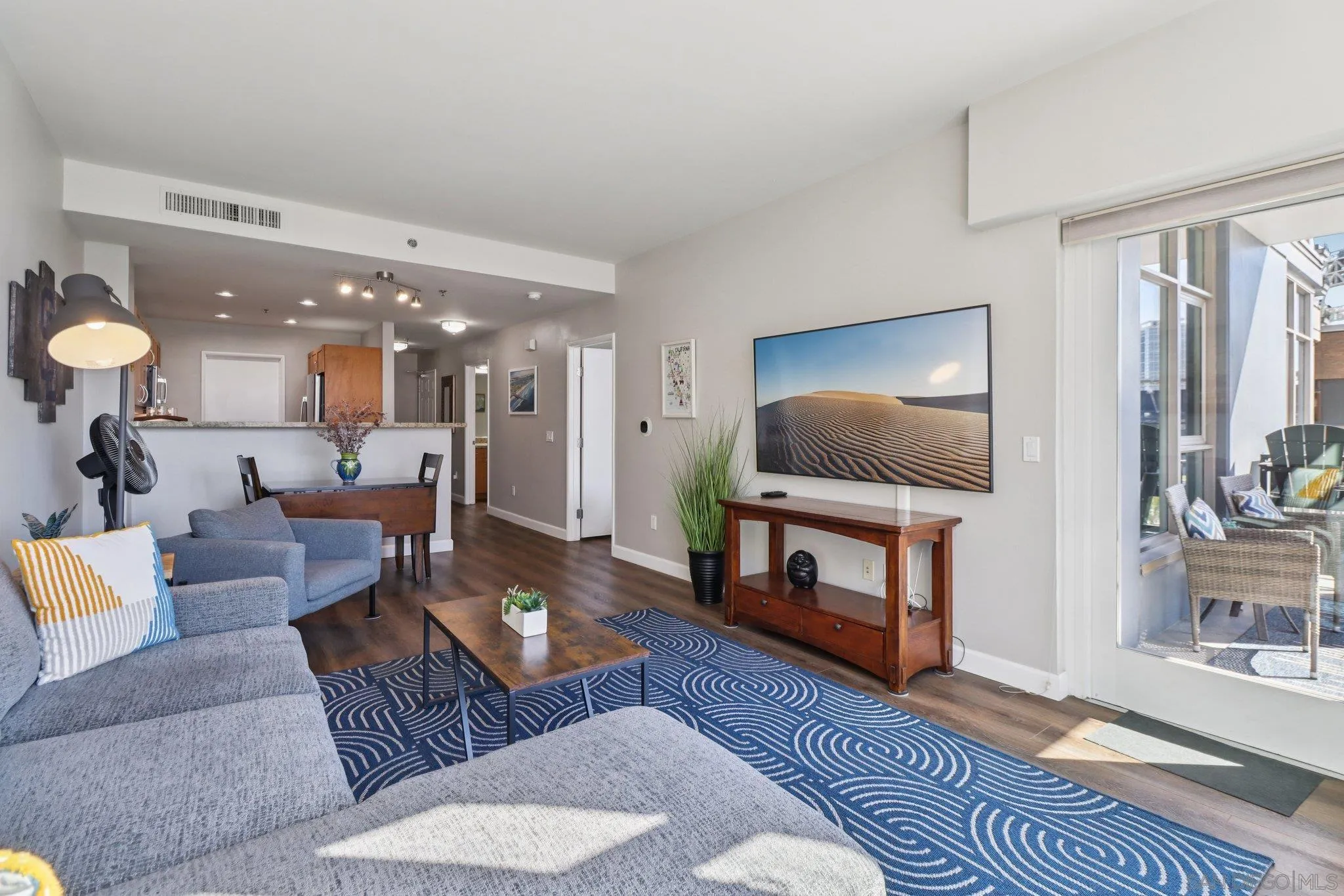 https://cdn.realtyfeed.com/cdn/127/260005381/77c2716d78cc332b4d64acf8650096c8.webp