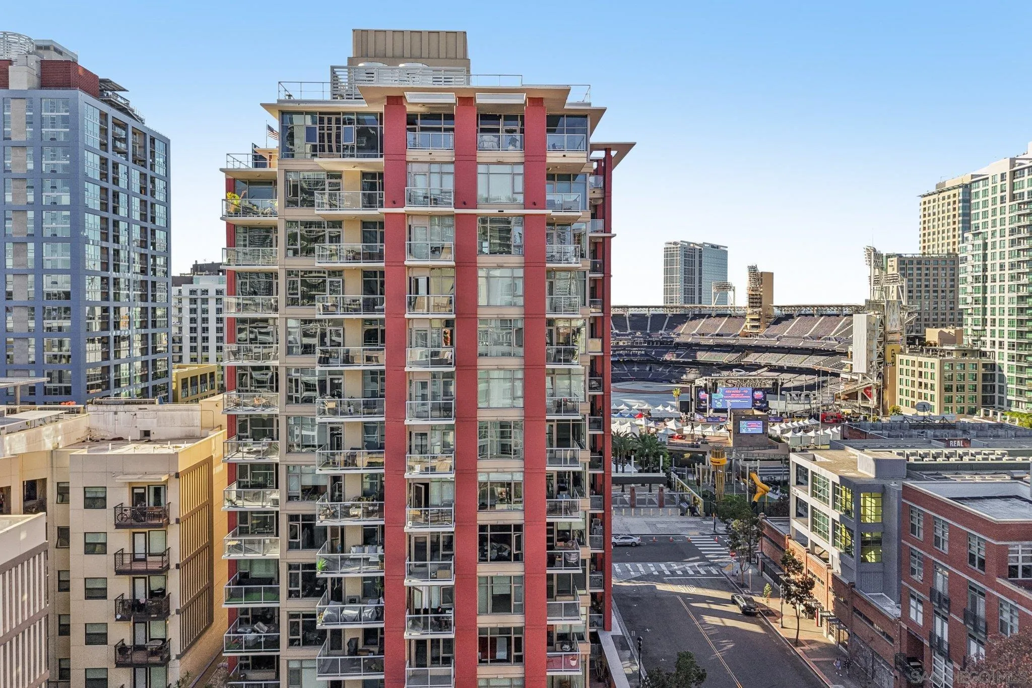 https://cdn.realtyfeed.com/cdn/127/260005381/80392028175218234dfb27f0607c69eb.webp