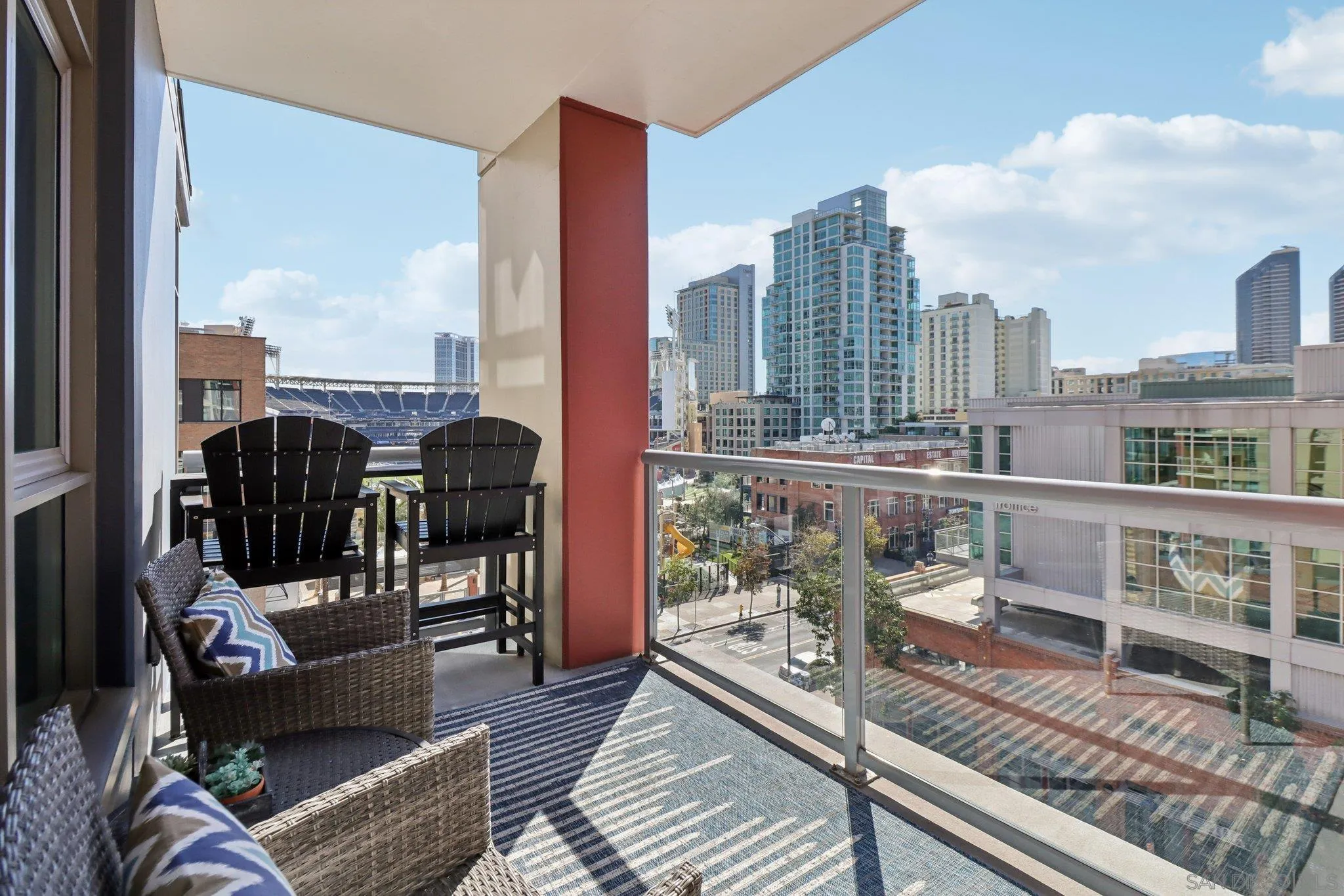 https://cdn.realtyfeed.com/cdn/127/260005381/a81de65580f89a6831bb1179a98fb556.webp