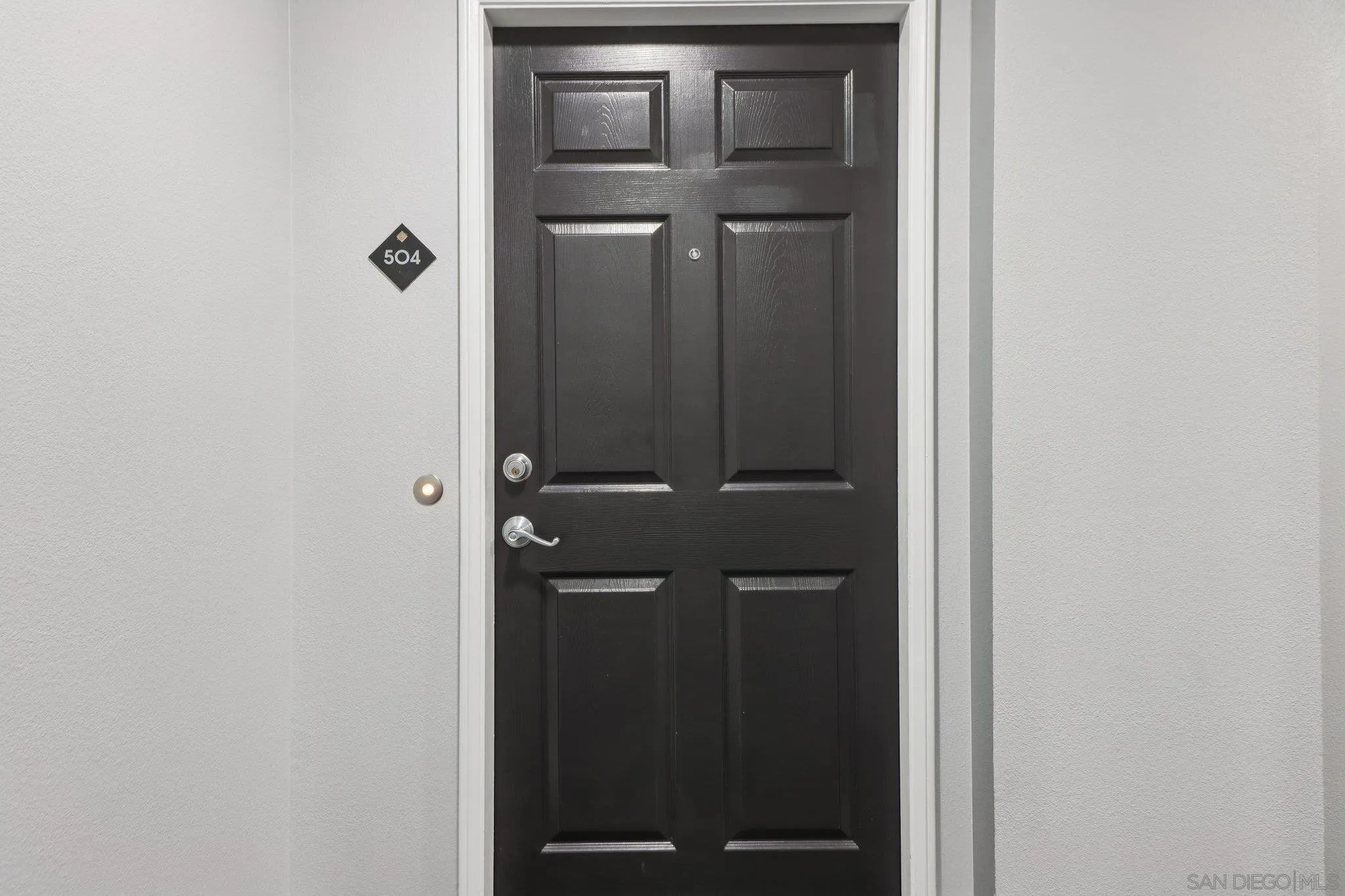 https://cdn.realtyfeed.com/cdn/127/260005381/d2e6e82f1802432bcd2ef303f47e1d17.webp