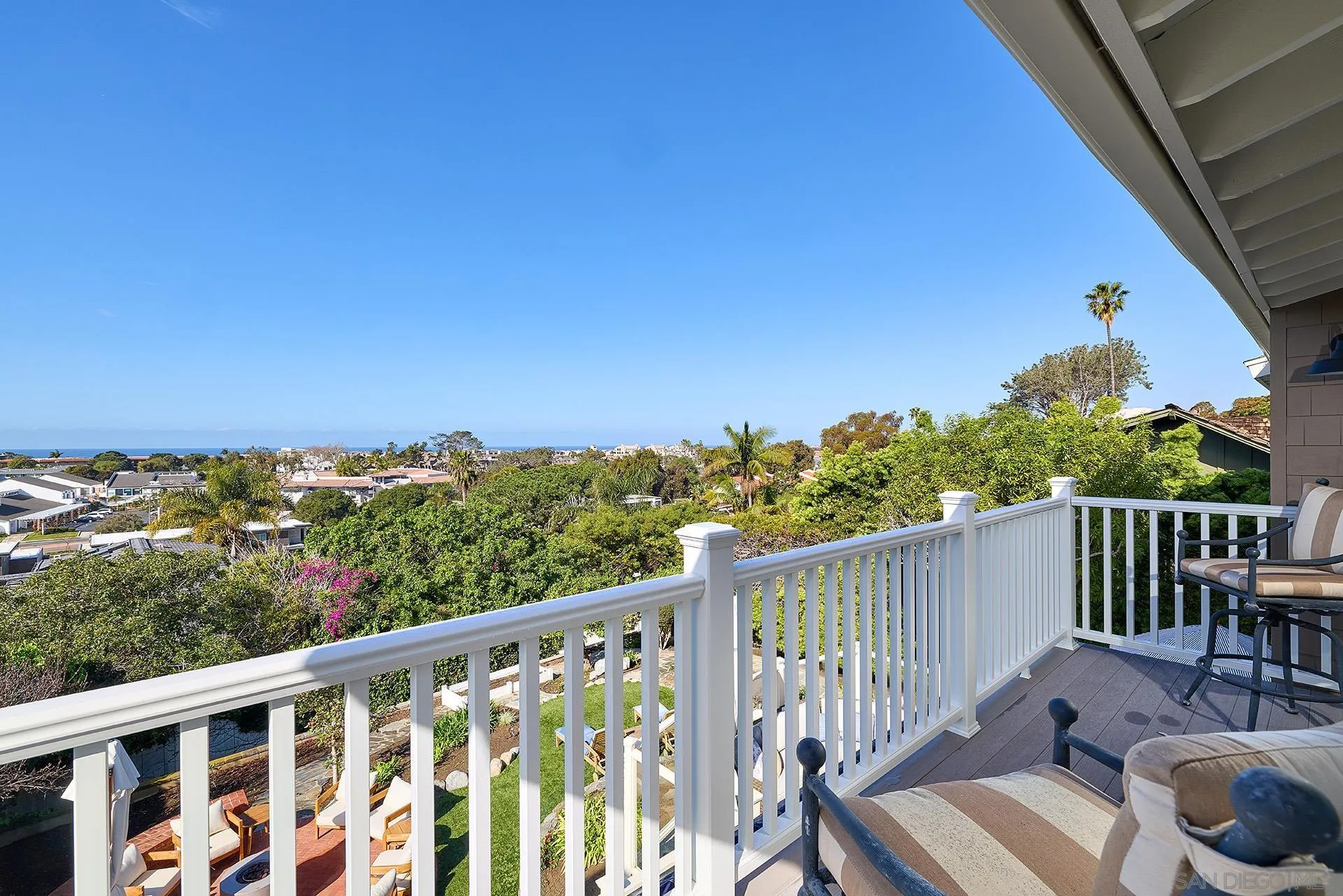 https://cdn.realtyfeed.com/cdn/127/260005382/373de52340c4b0abd9aea98f3a634bea.webp