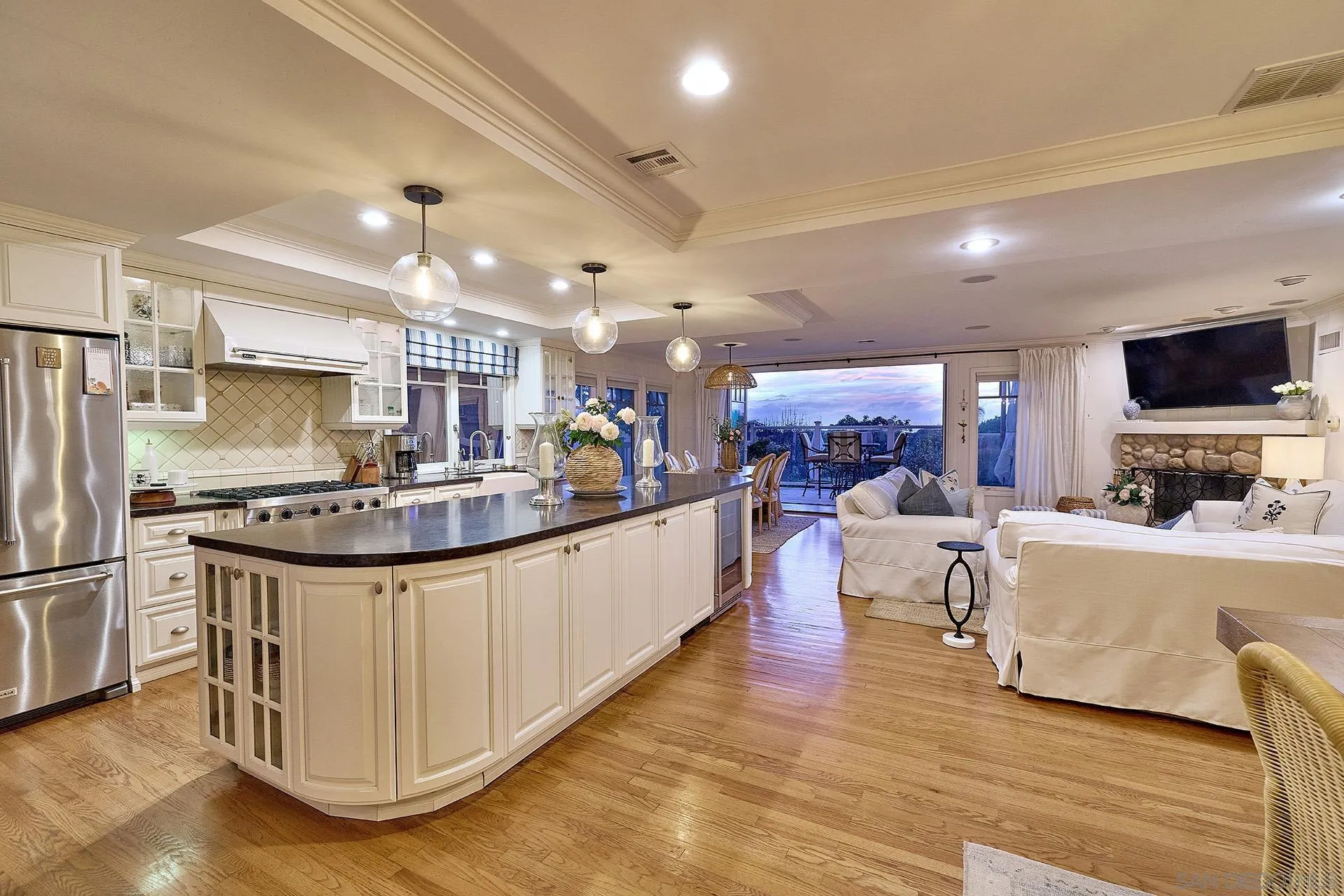 https://cdn.realtyfeed.com/cdn/127/260005382/7438dd93511402c042970a03bbdc6ed8.webp