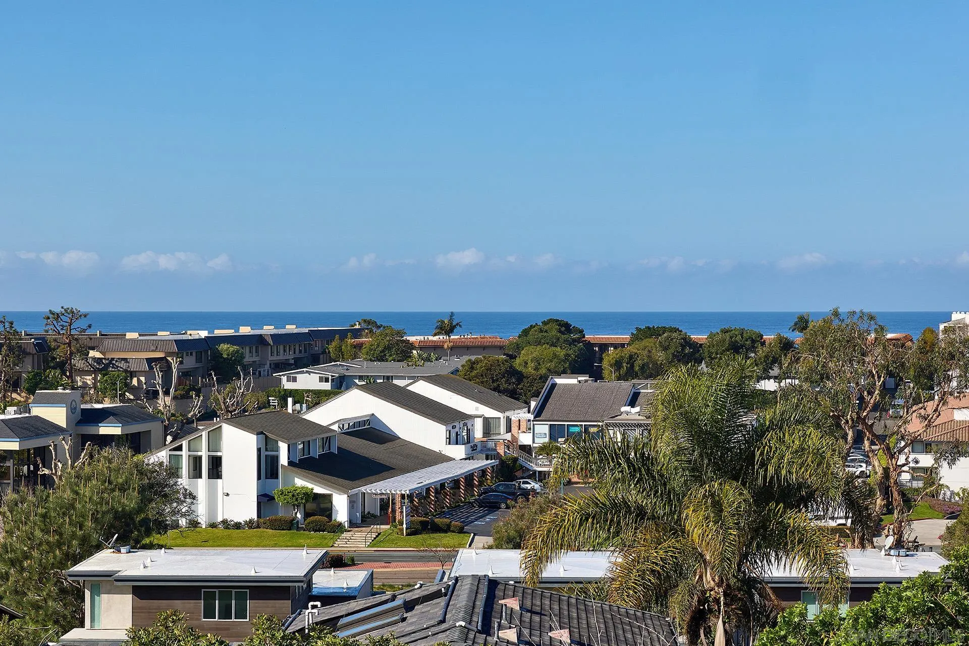https://cdn.realtyfeed.com/cdn/127/260005382/8d2291d206f8283a3b0ffa8d5a932b5b.webp