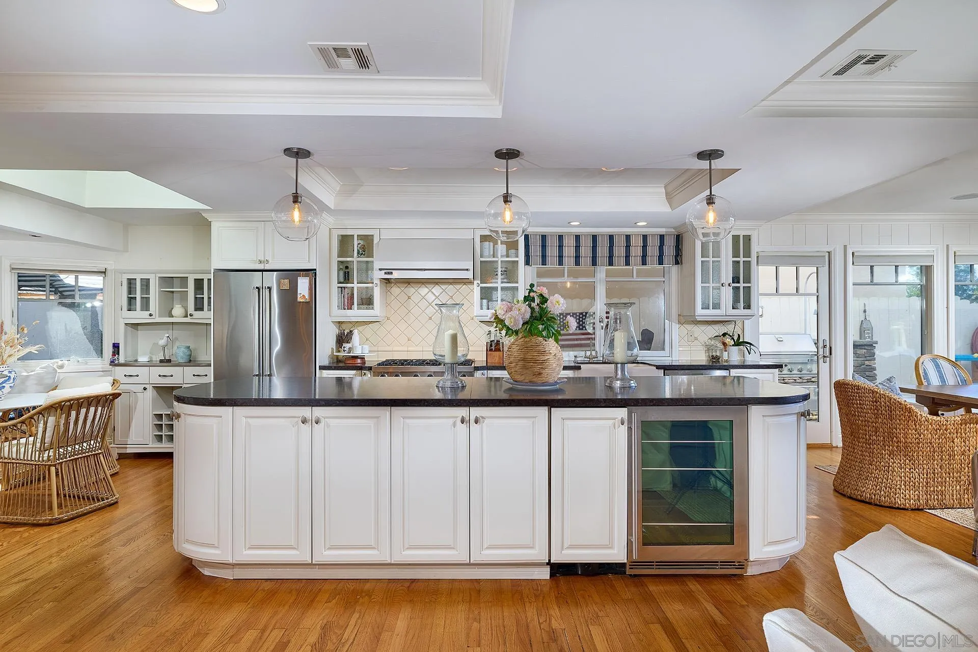 https://cdn.realtyfeed.com/cdn/127/260005382/bd605a692288075f7cc86cbee35ee444.webp