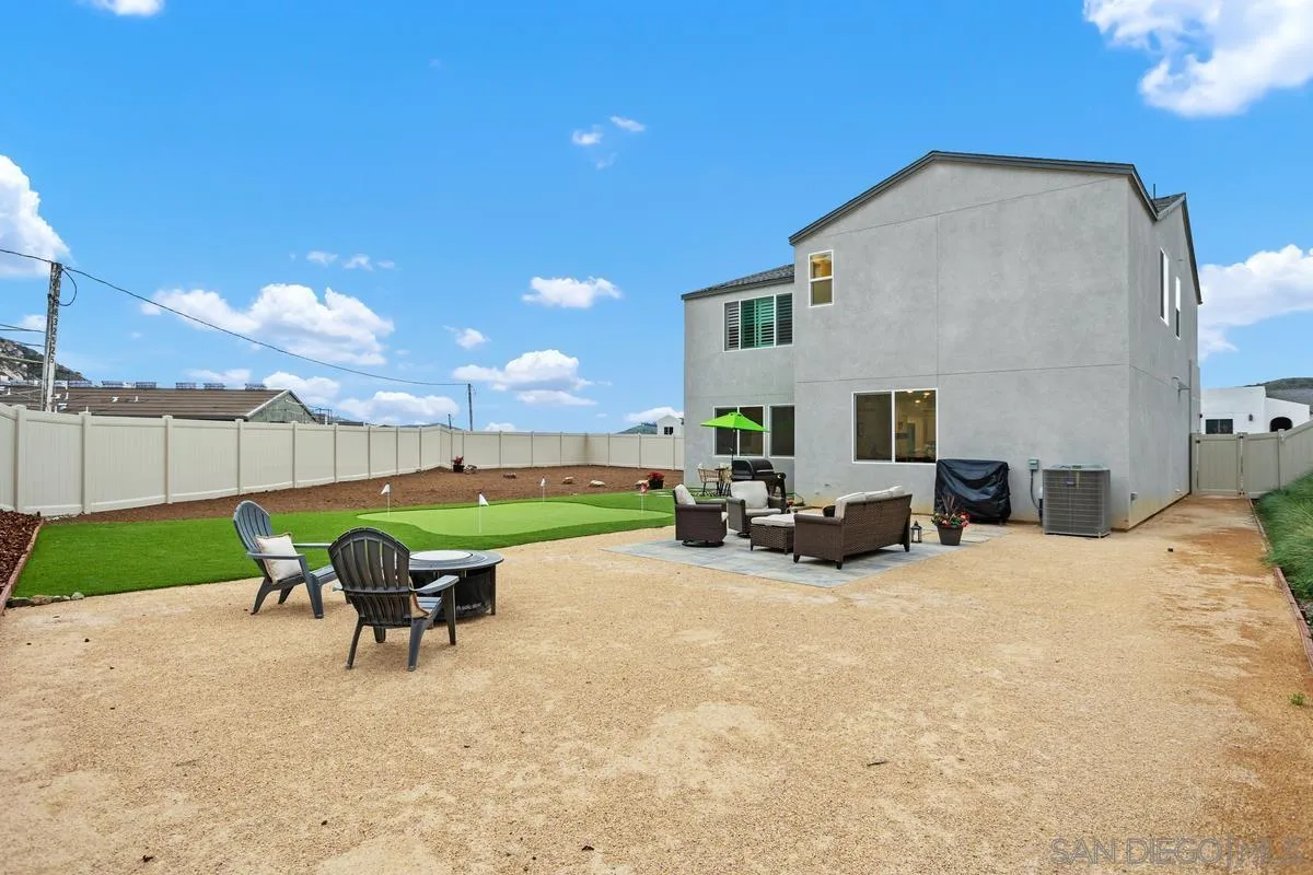 https://cdn.realtyfeed.com/cdn/127/260005385/80e7dad96dde9b390f923fcad5f75047.webp