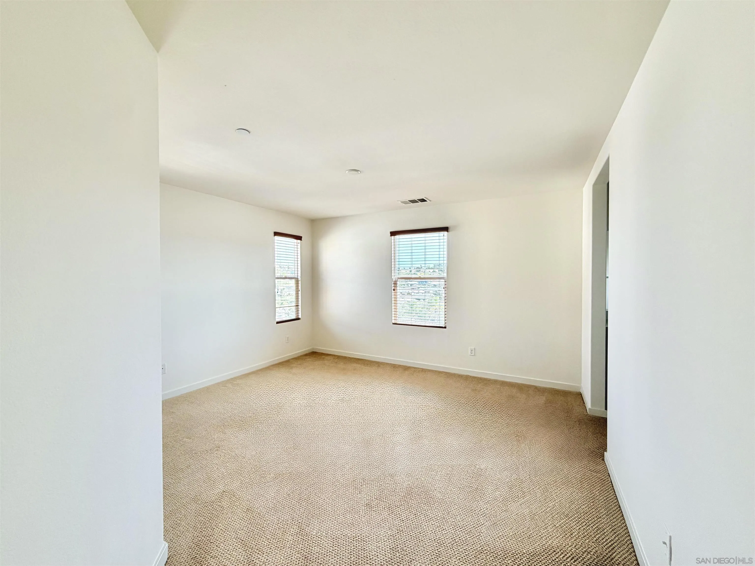 Photo #28: 260005387 Listing: Photo #28