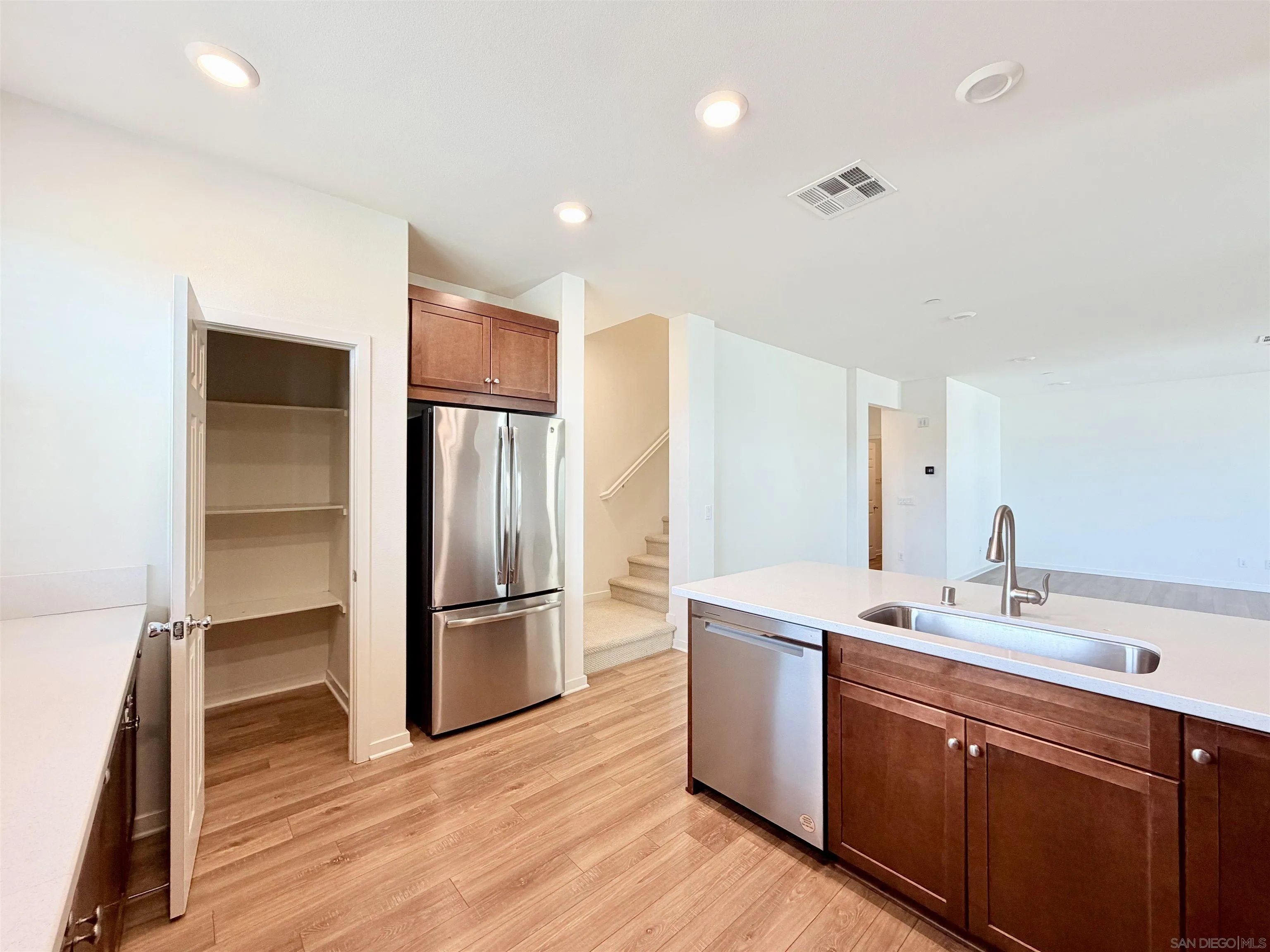 Photo #19: 260005387 Listing: Photo #19