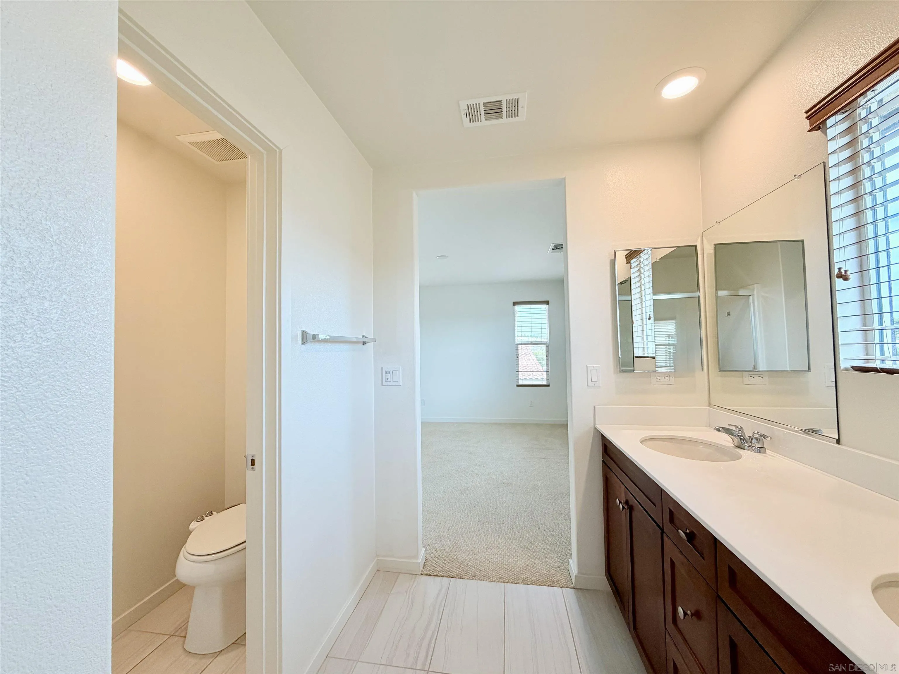 Photo #32: 260005387 Listing: Photo #32