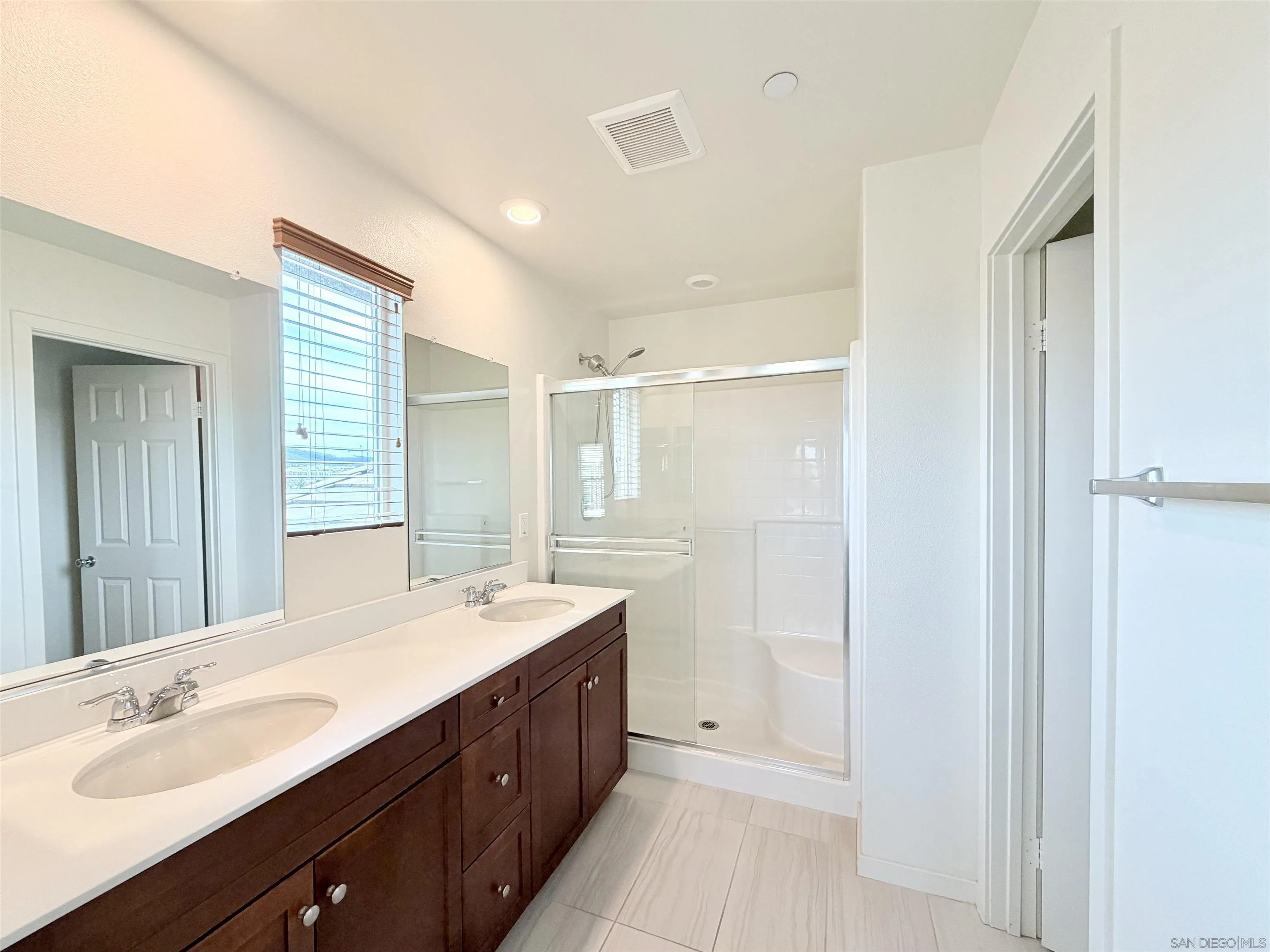 Photo #31: 260005387 Listing: Photo #31