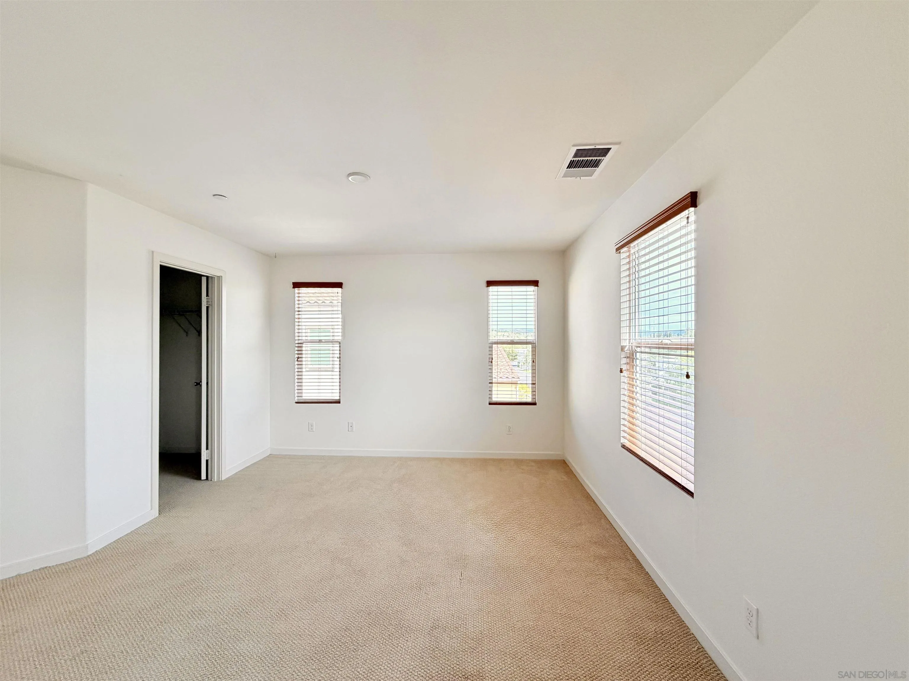 Photo #29: 260005387 Listing: Photo #29
