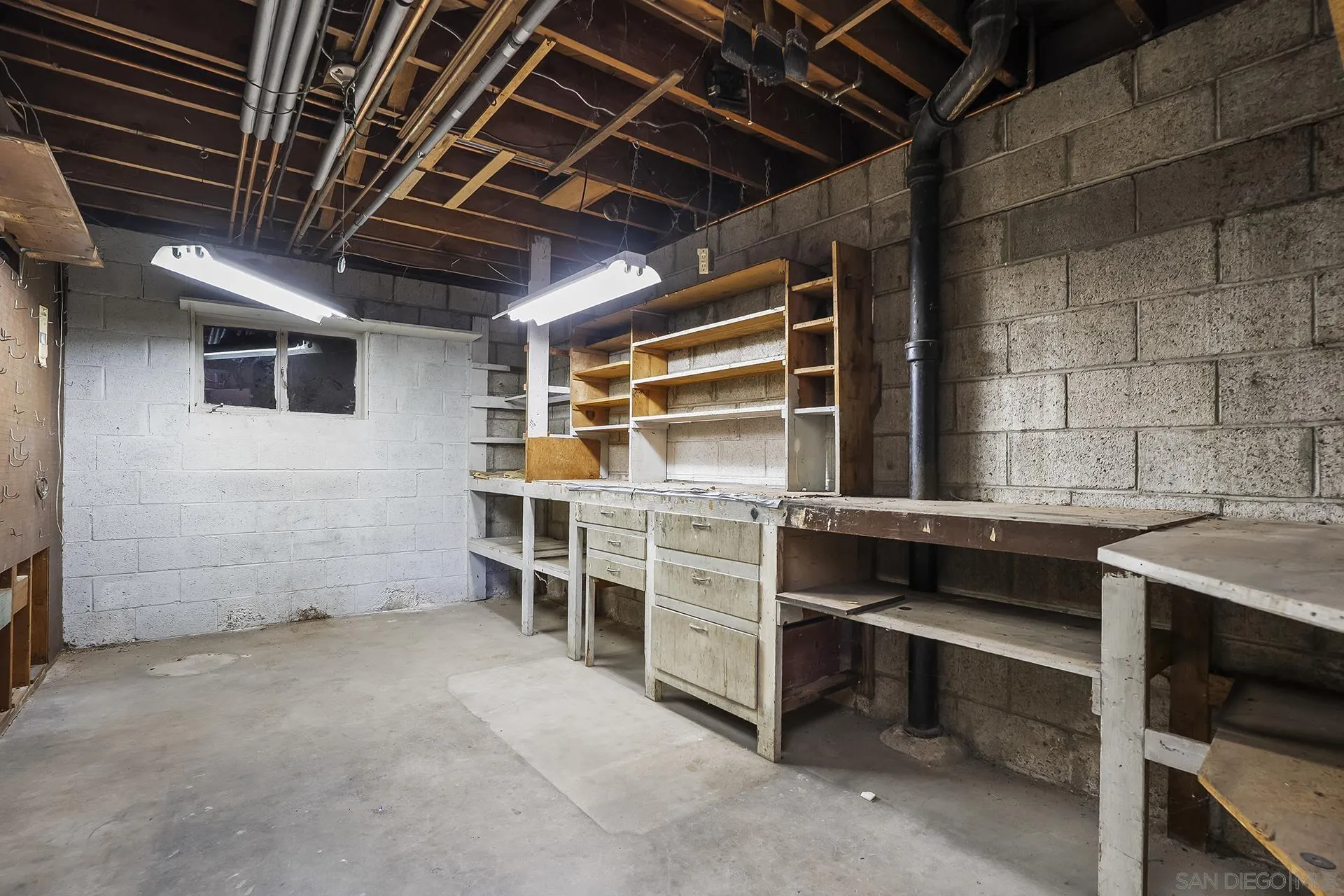 https://cdn.realtyfeed.com/cdn/127/260005391/18cf02bd2aa0aab45cdd90c5c2c0c605.webp