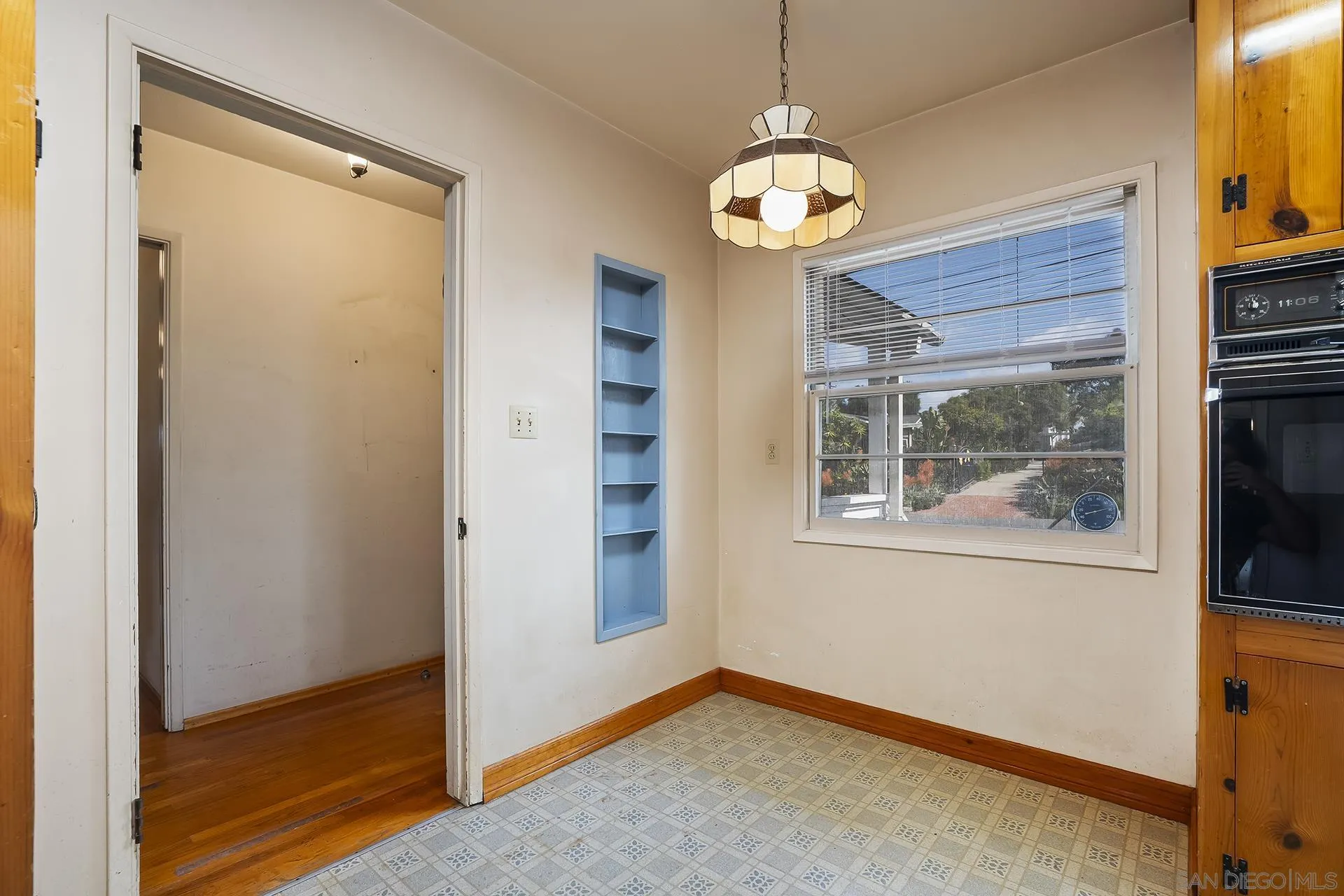 https://cdn.realtyfeed.com/cdn/127/260005391/492f4b6c00489524988f70096e06af30.webp