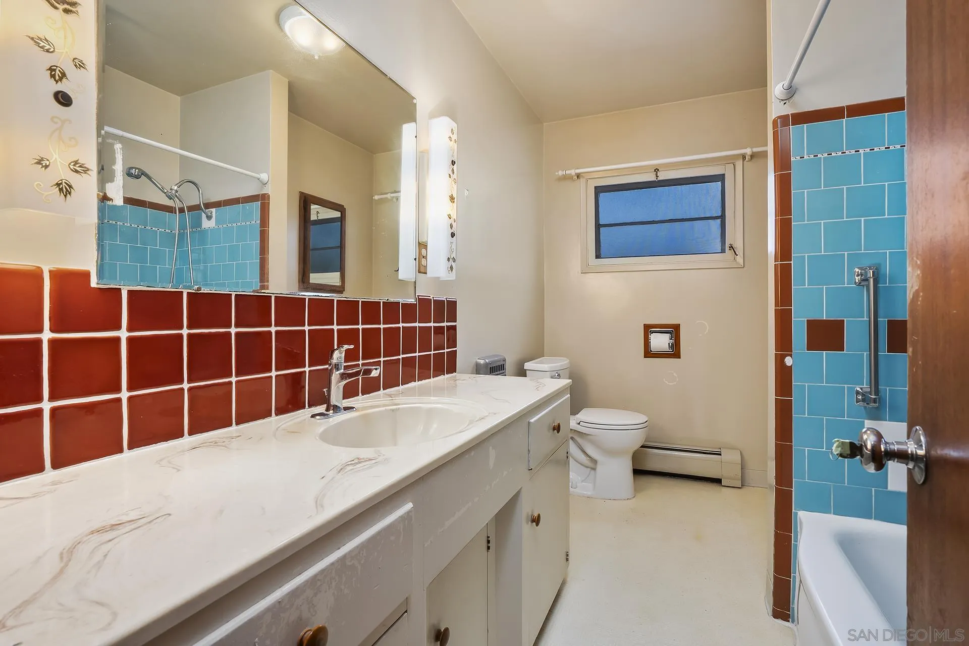 https://cdn.realtyfeed.com/cdn/127/260005391/c8c61d3f5f414ca90b1146baf065e820.webp