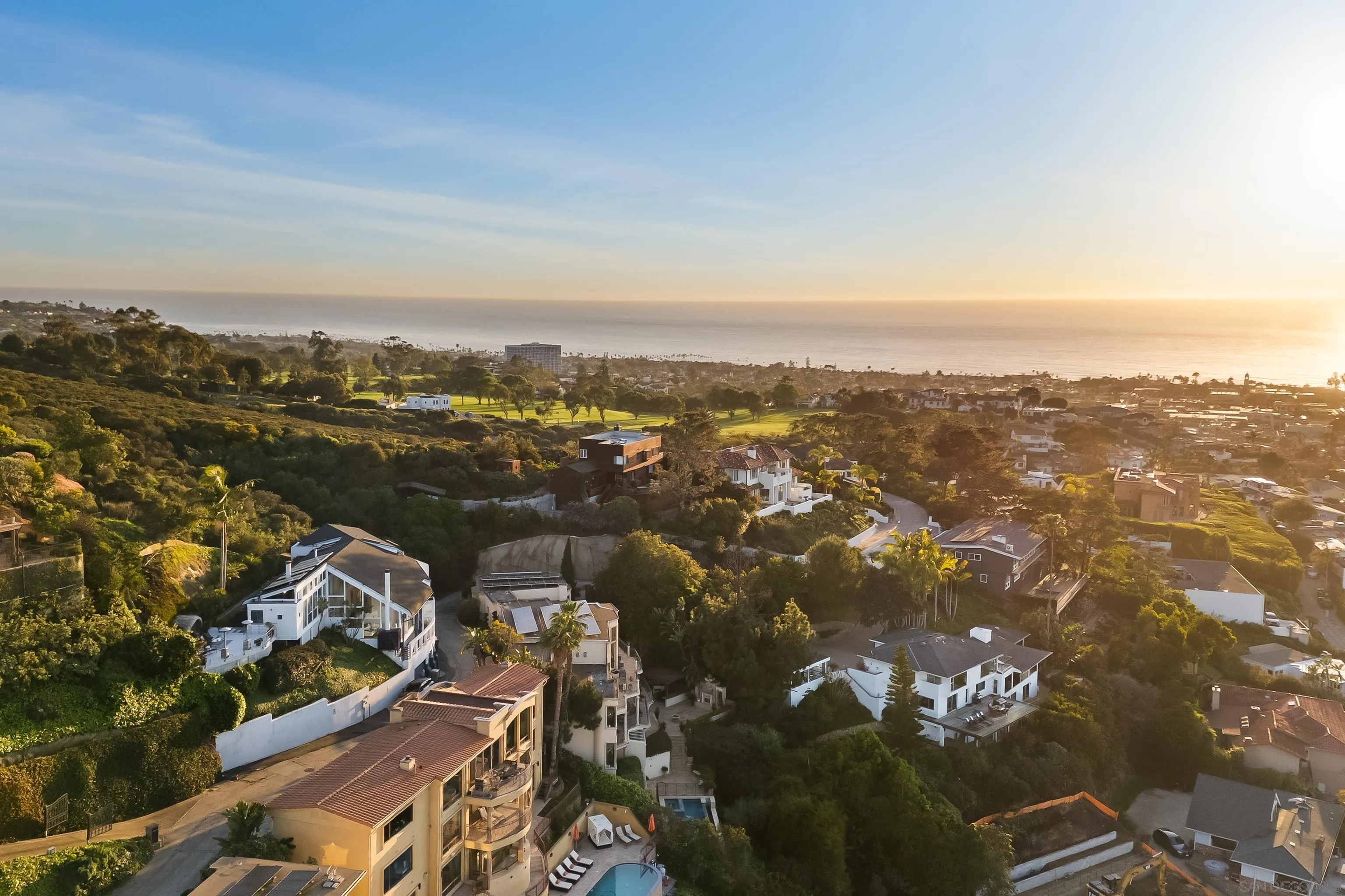 https://cdn.realtyfeed.com/cdn/127/260005394/6d0d0e9f20f97a65537258690c78be27.webp