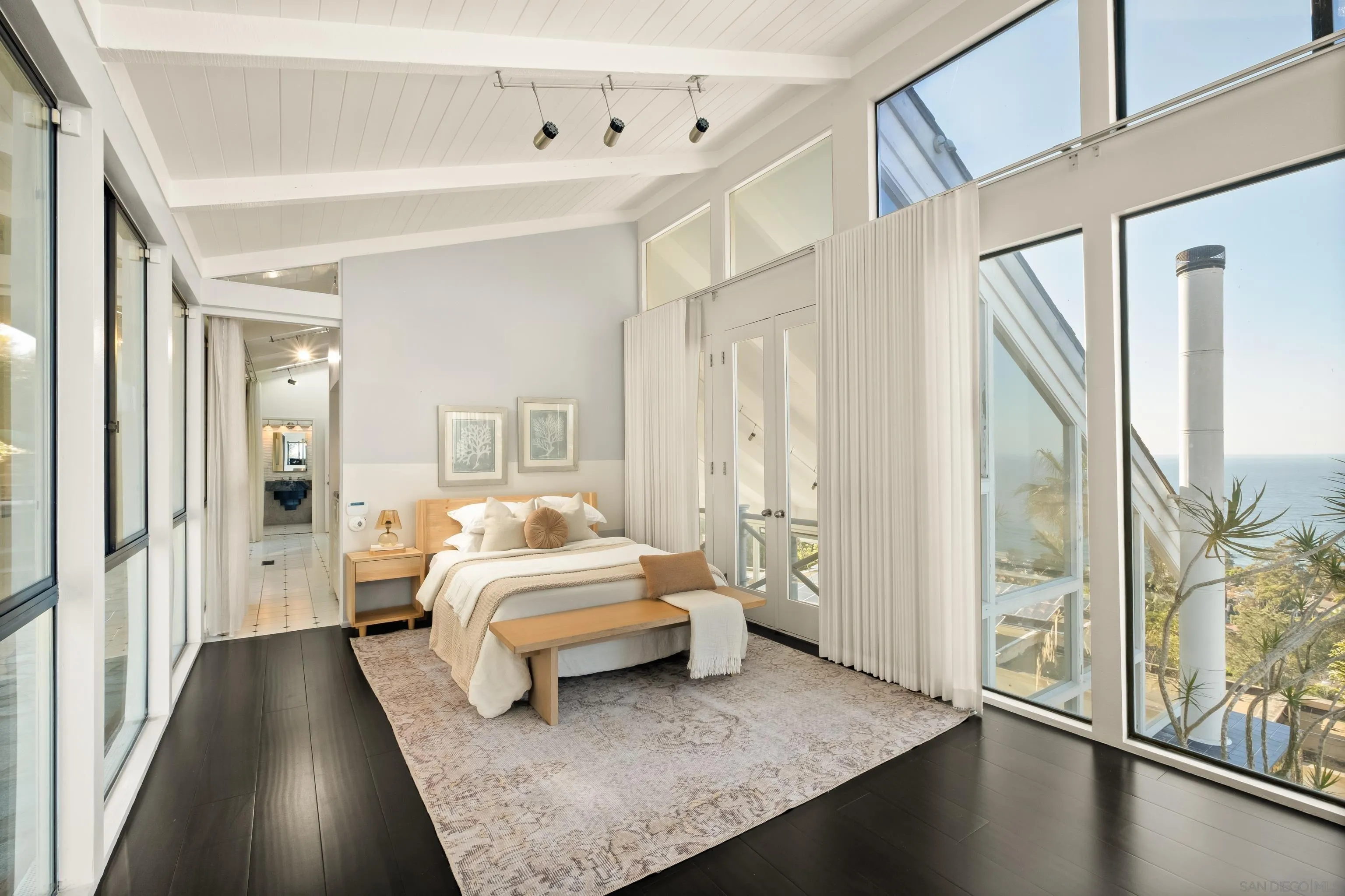 https://cdn.realtyfeed.com/cdn/127/260005394/825f014d4077c8120c18cac3ef78c5ba.webp