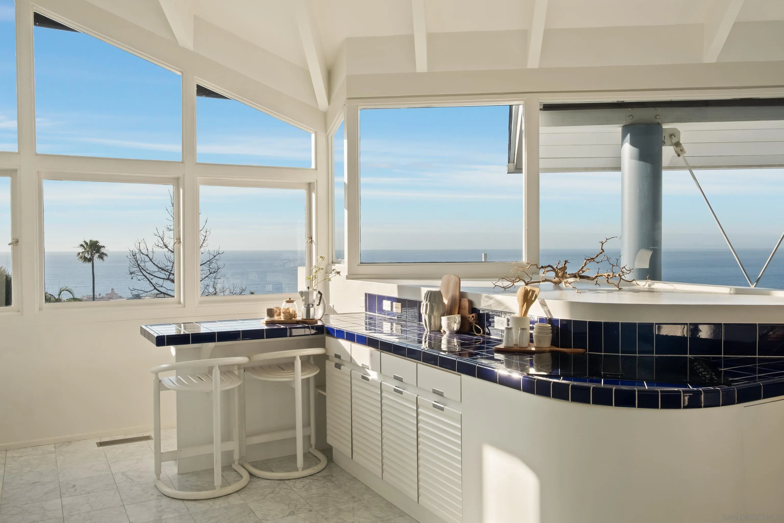 https://cdn.realtyfeed.com/cdn/127/260005394/ef9f53a68b55d81d72659b2453364611.webp