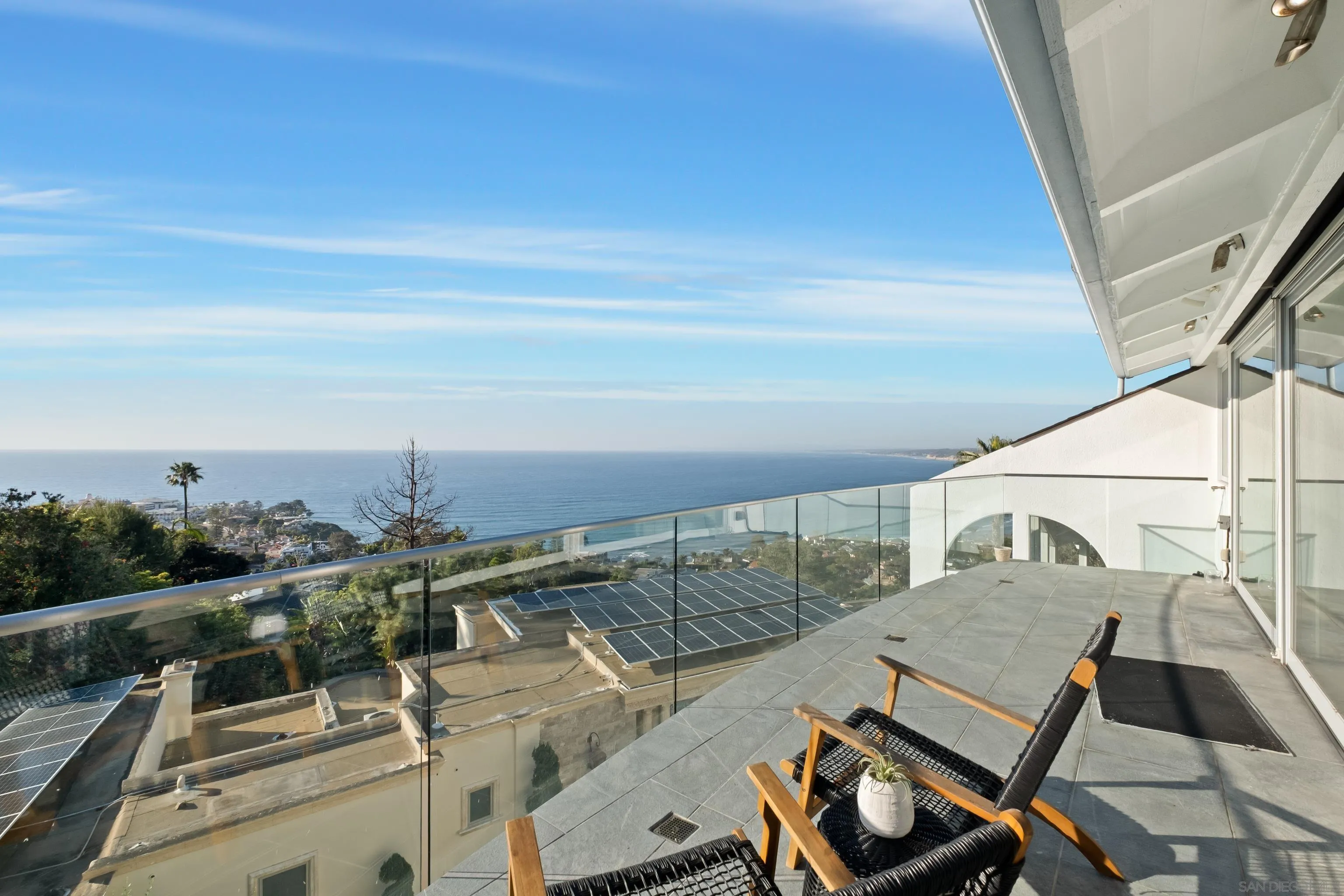 https://cdn.realtyfeed.com/cdn/127/260005394/f2fb154f719a3d1f3db8c54c39e69f62.webp