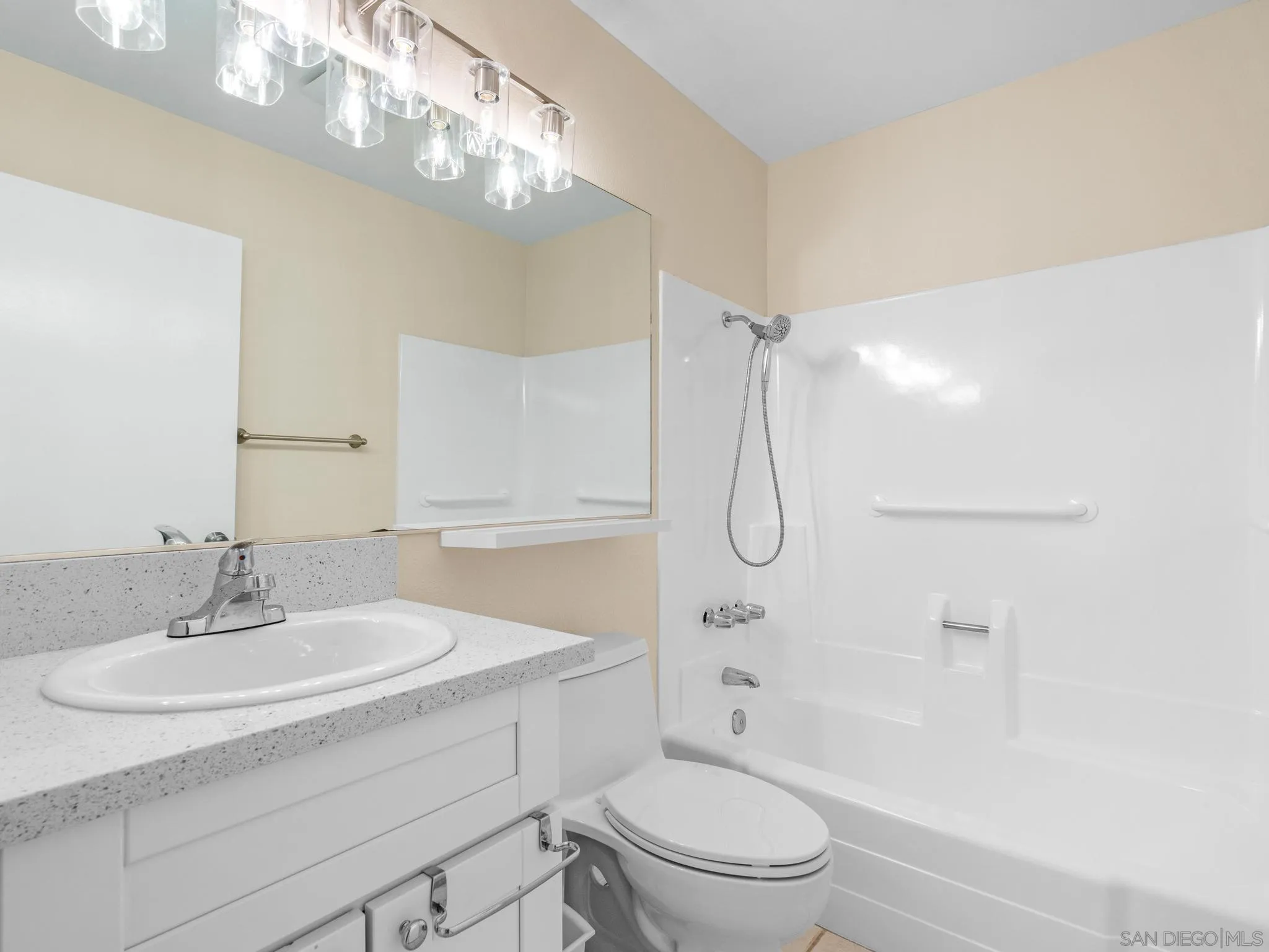 https://cdn.realtyfeed.com/cdn/127/260005398/cdca7573c4818ceb9183241a48c5baff.webp