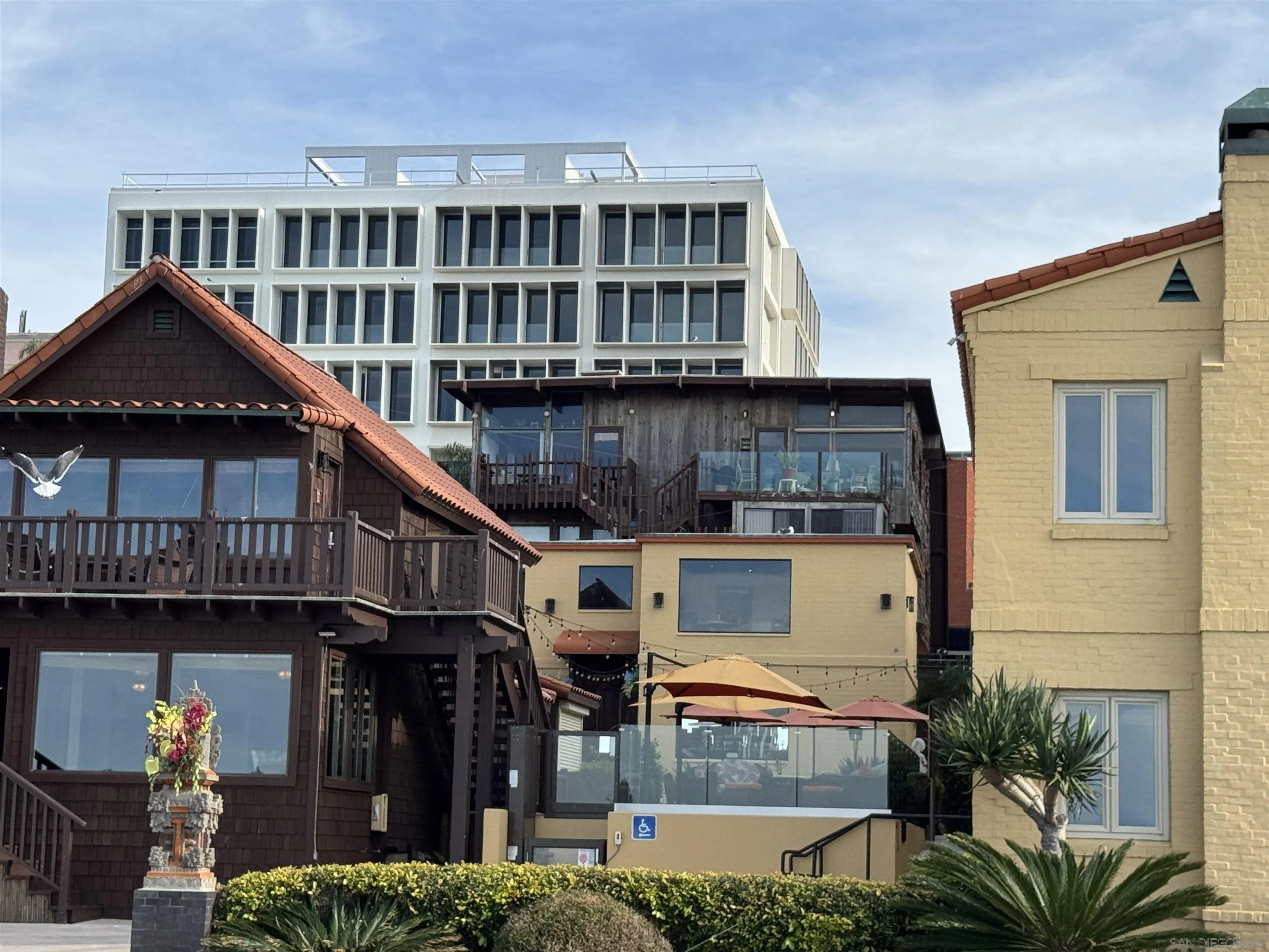 https://cdn.realtyfeed.com/cdn/127/260005400/1121ba1d5f52684626415e6712026285.webp