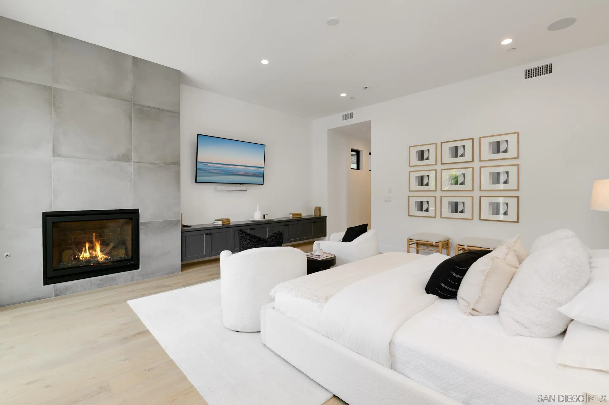 https://cdn.realtyfeed.com/cdn/127/260005405/335f048c3f26ef93800de70a527e4355.webp